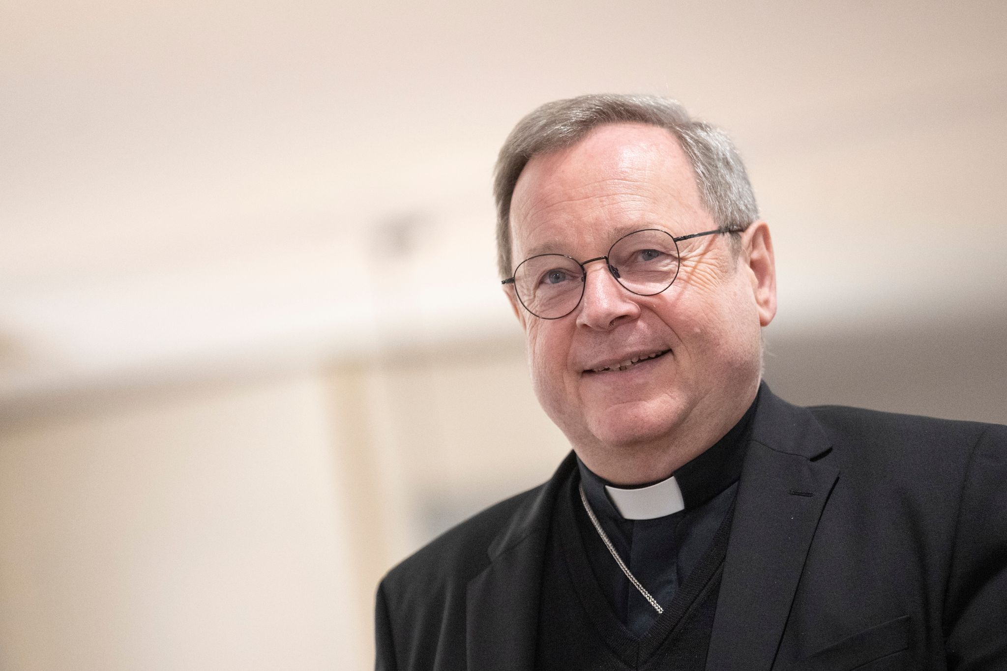 Bischof Bätzing zu Ostern: «Heute schon gelacht?» Bischof Bätzing zu Ostern: «Heute schon gelacht?»