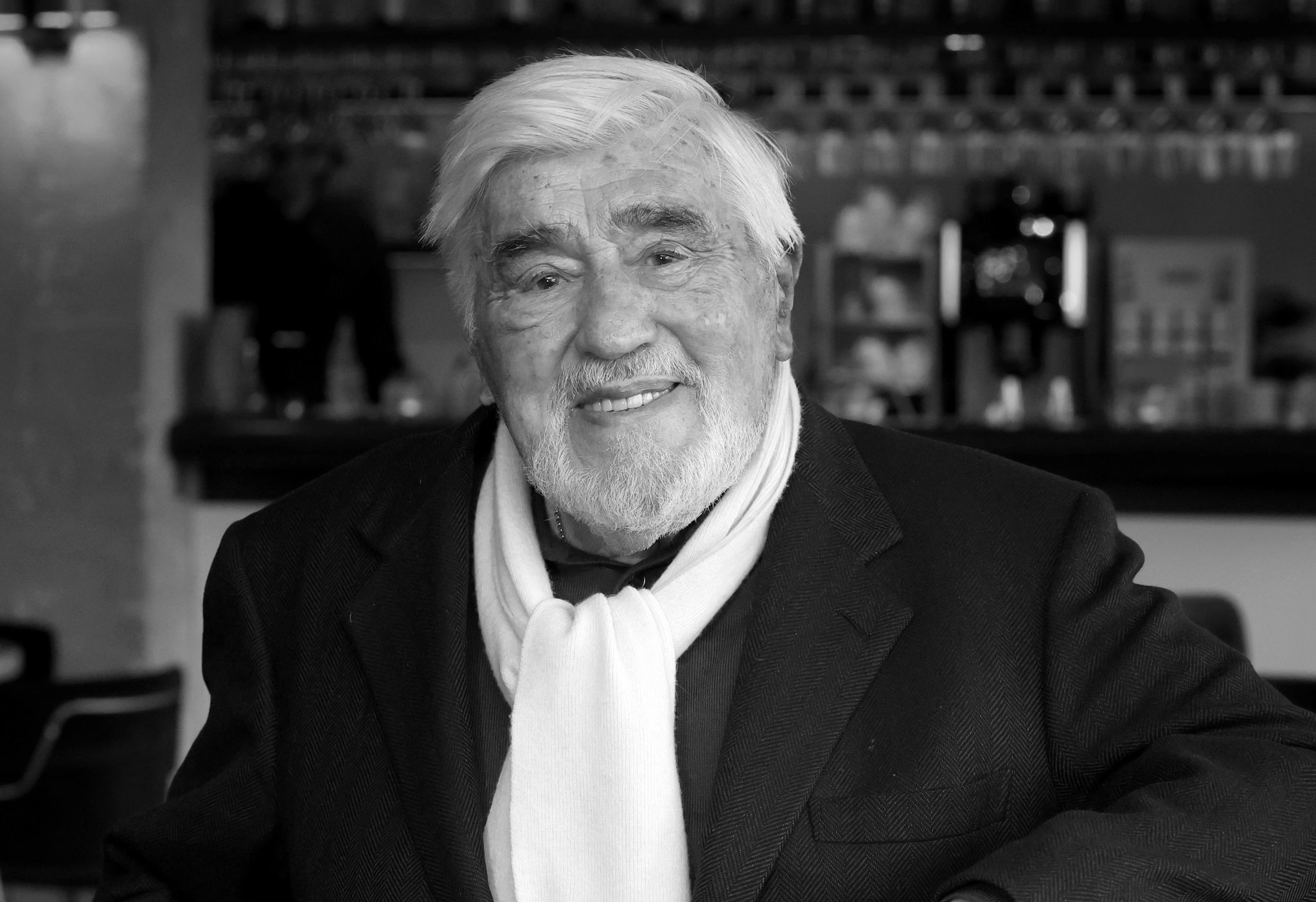 Abschied von Mario Adorf in München, Grab an der Riviera