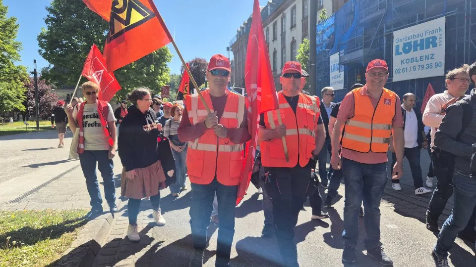 Warnstreik im Rhein-Lahn-Kreis - Beschäftigte bei Erlenbach in Lautert legen die Arbeit nieder Warnstreik im Rhein-Lahn-Kreis - Beschäftigte bei Erlenbach in Lautert legen die Arbeit nieder