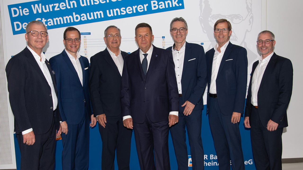 Vertreterversammlung der VR Bank RheinAhrEifel eG beschließt strategische Fusionen
