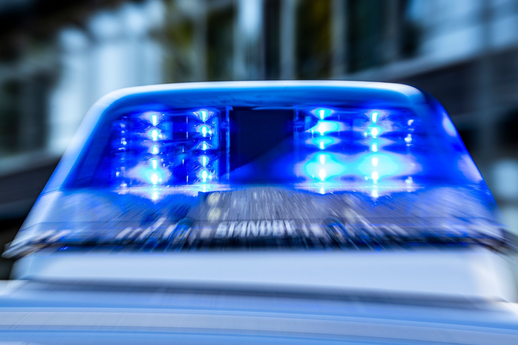 Mit Totenkopfmaske durch Trier: Polizei greift ein