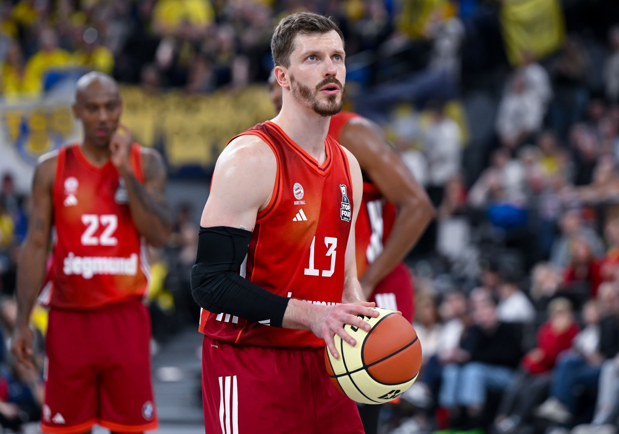 Bayern-Basketballer gewinnen erstes Playoff-Spiel