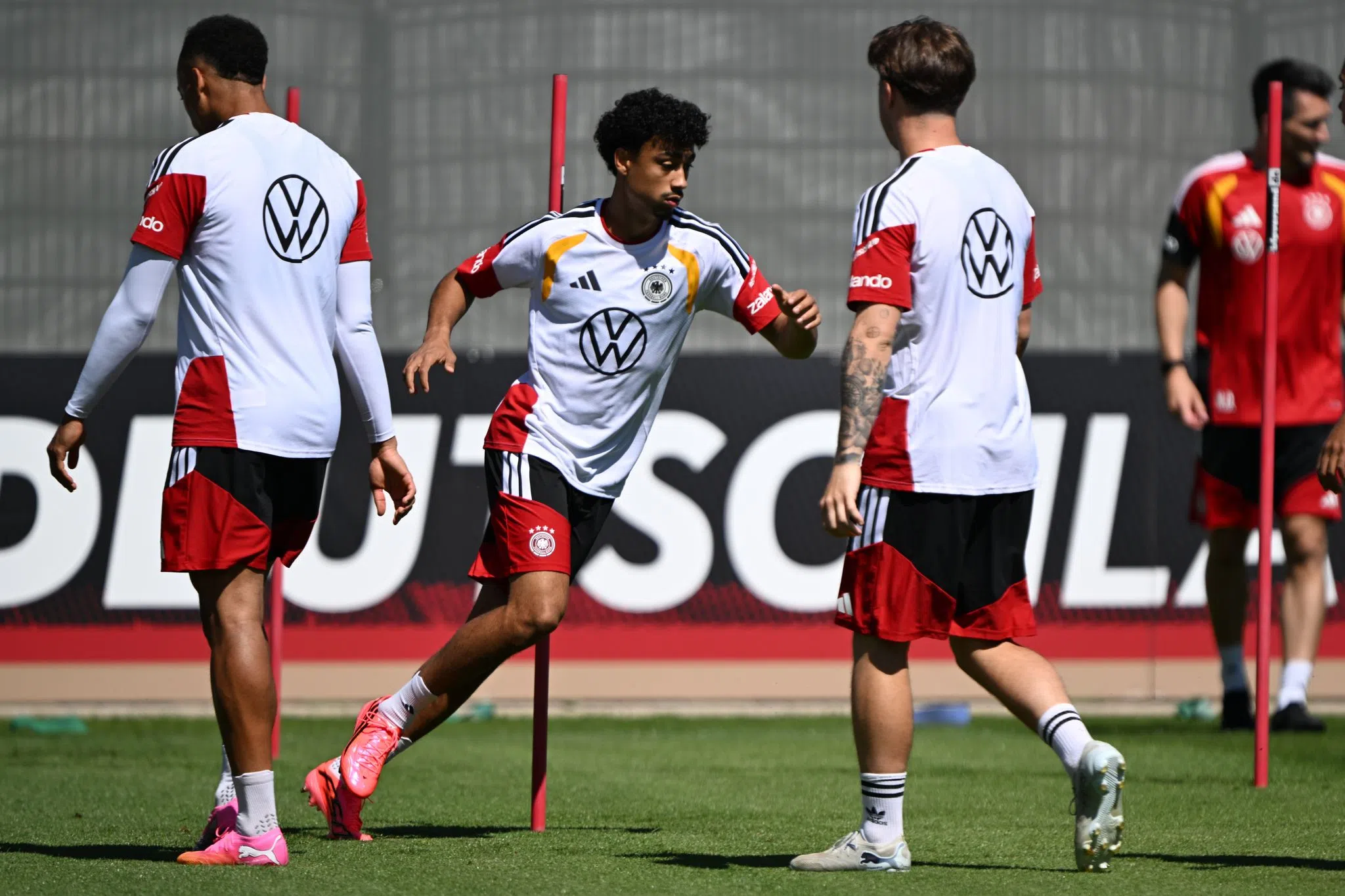 WM-Test gegen Finnland mit Frankfurts Brown in der Startelf