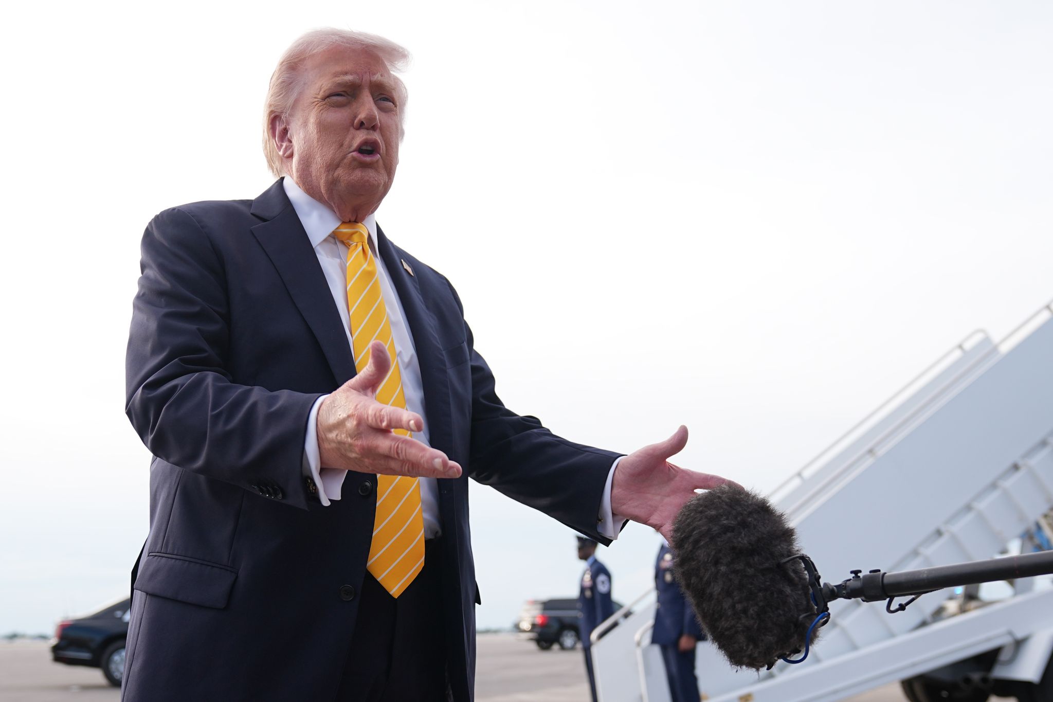 Trump will «weit mehr» als 5.000 Soldaten abziehen