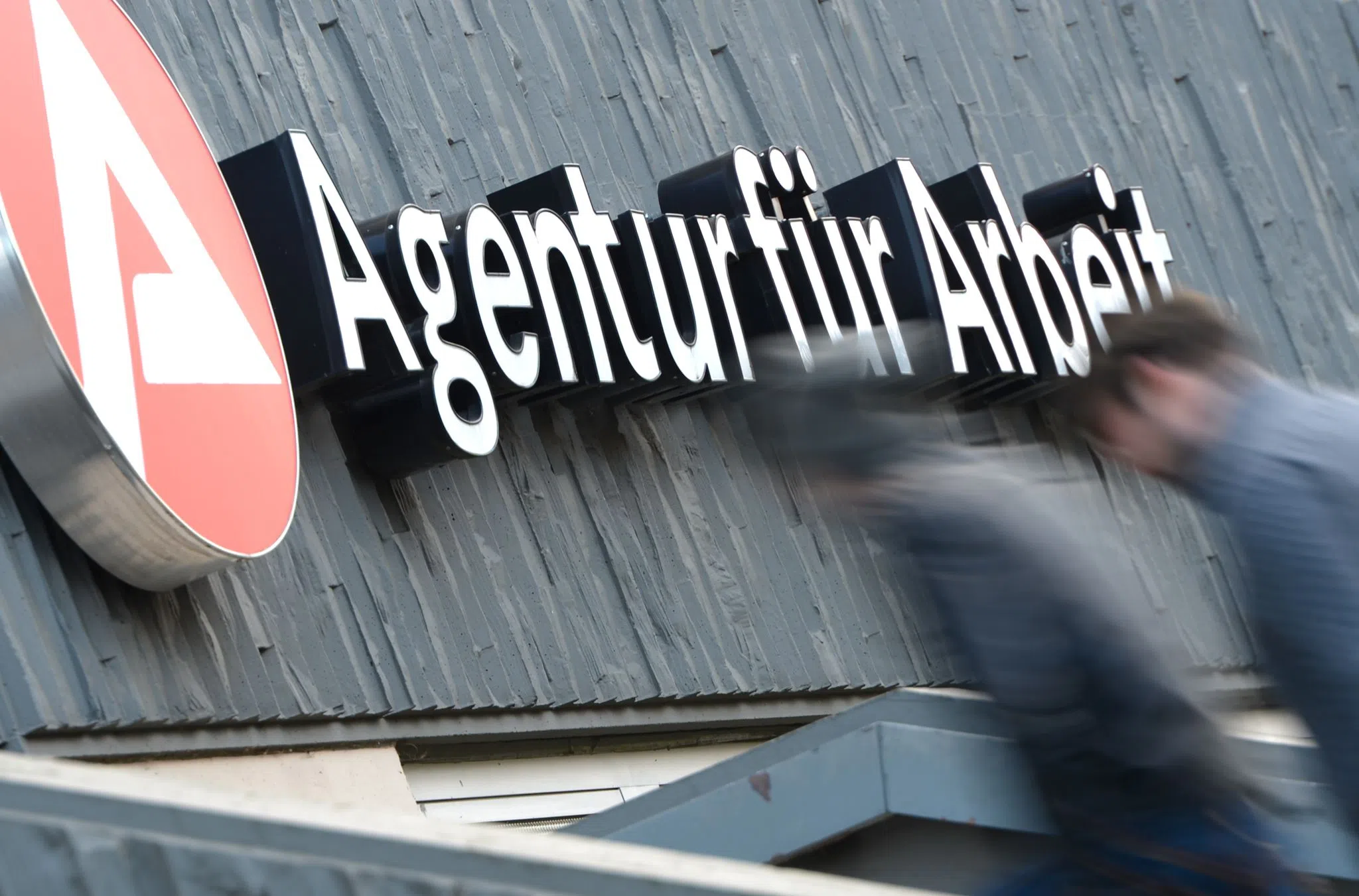 Weniger Arbeitslose in Rheinland-Pfalz
