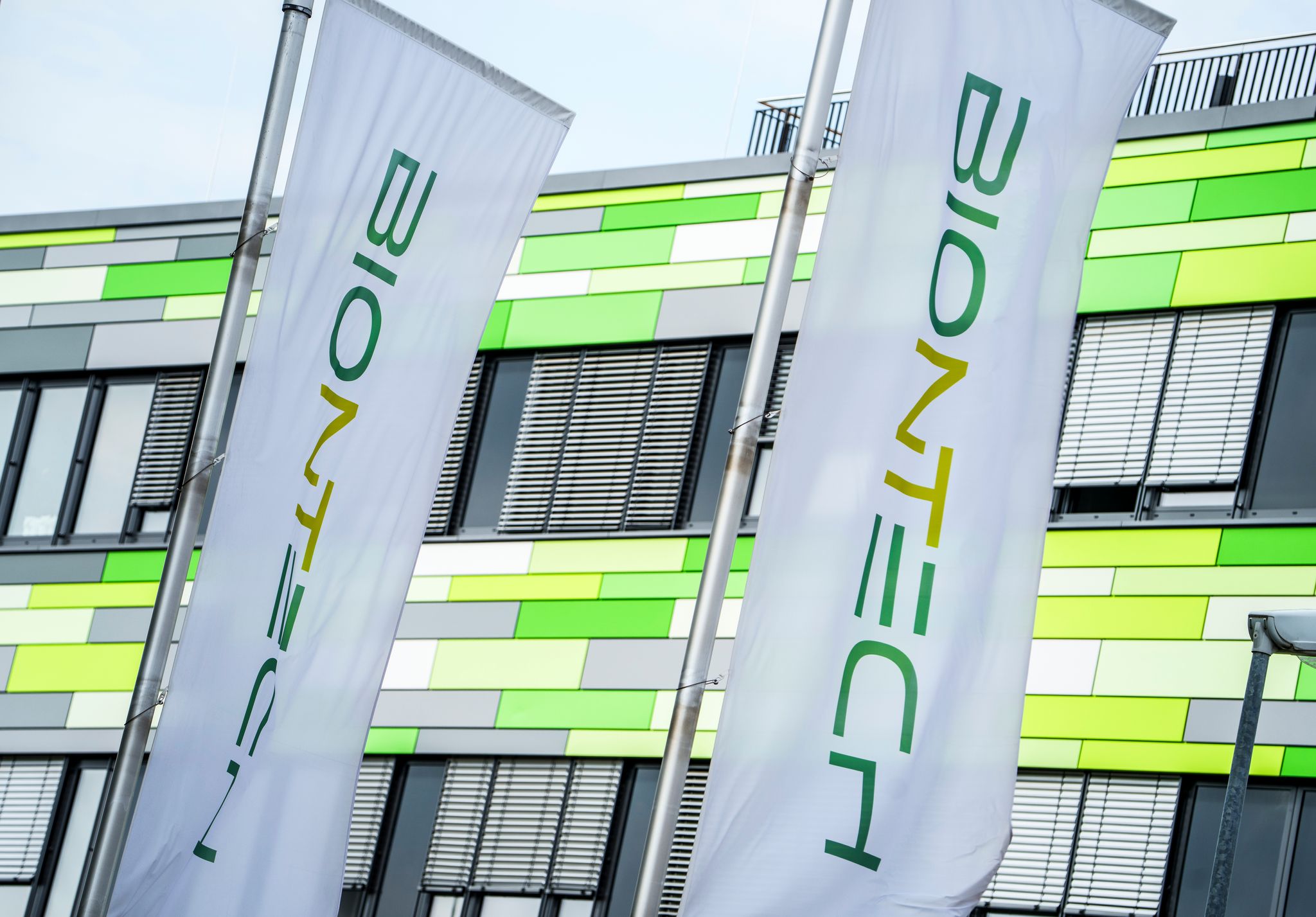 Fast 1.900 Jobs in Gefahr: Biontech schließt Standorte Fast 1.900 Jobs in Gefahr: Biontech schließt Standorte