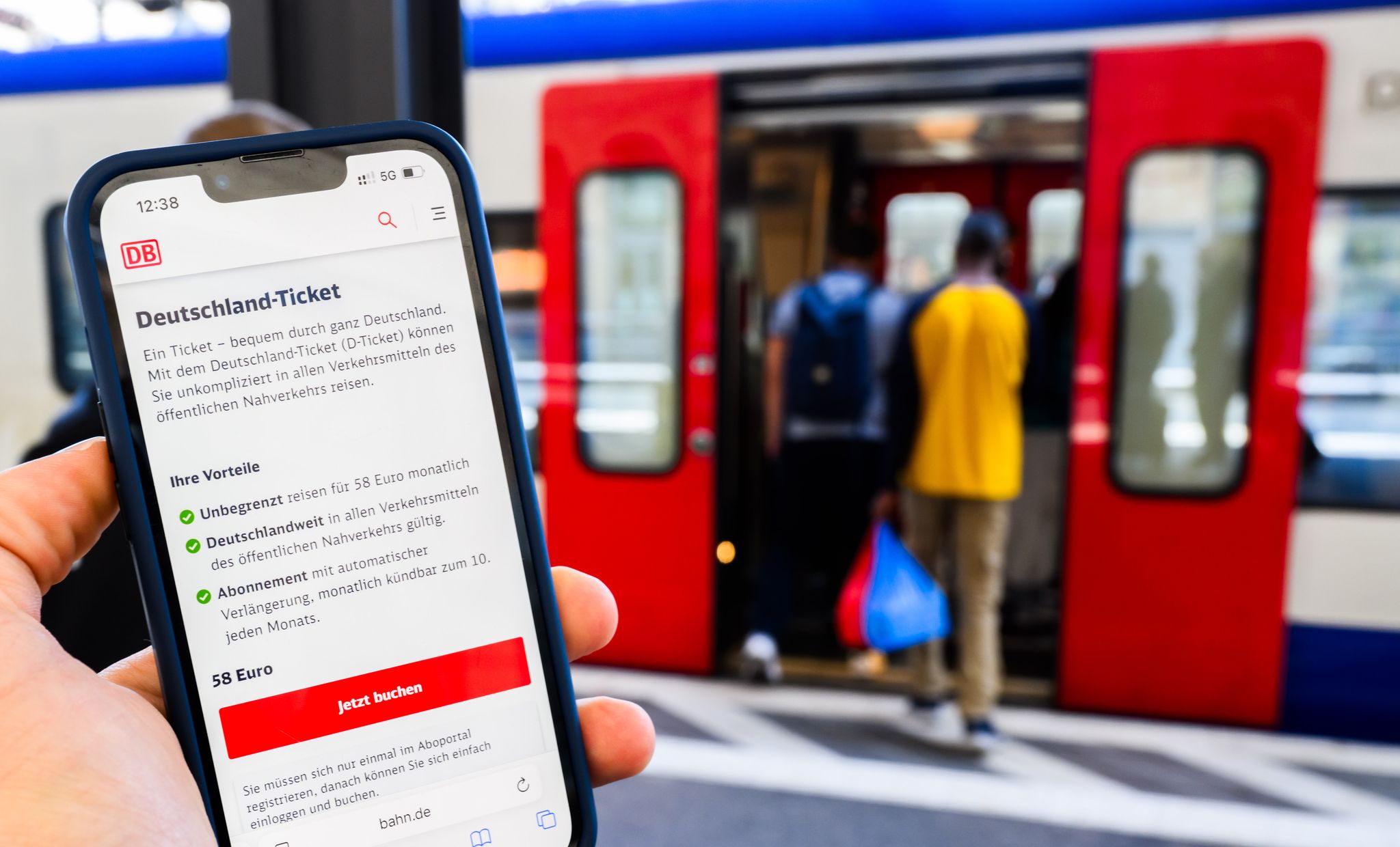 GEW: Deutschlandticket muss in den Sommerferien gelten