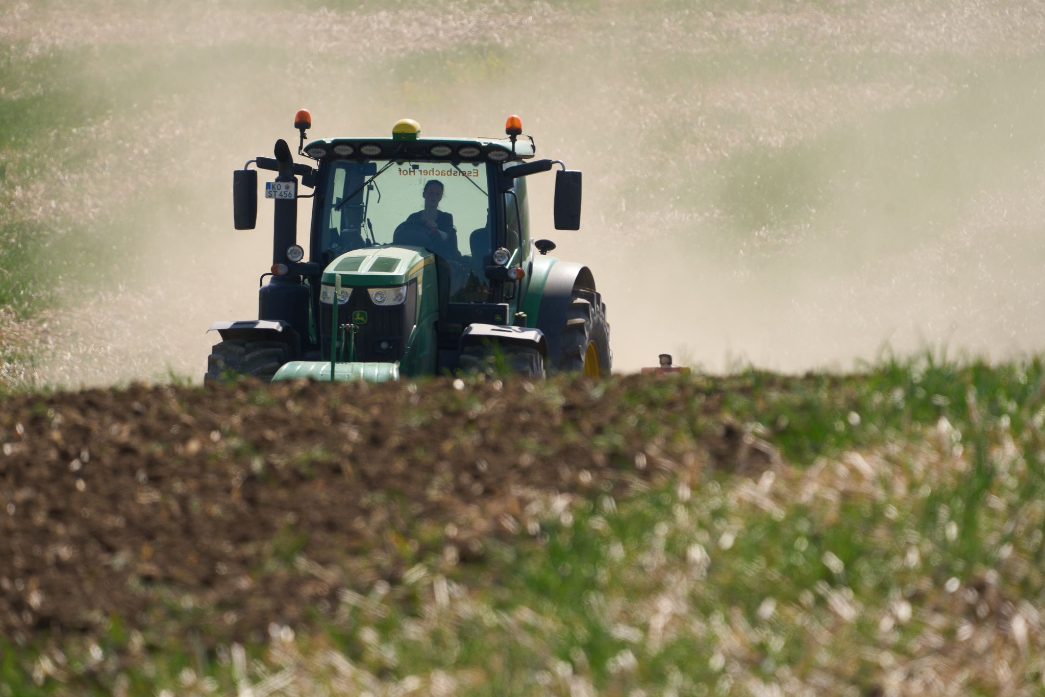 Noch keine Erntegefahr – Bauern hoffen dennoch auf Regen
