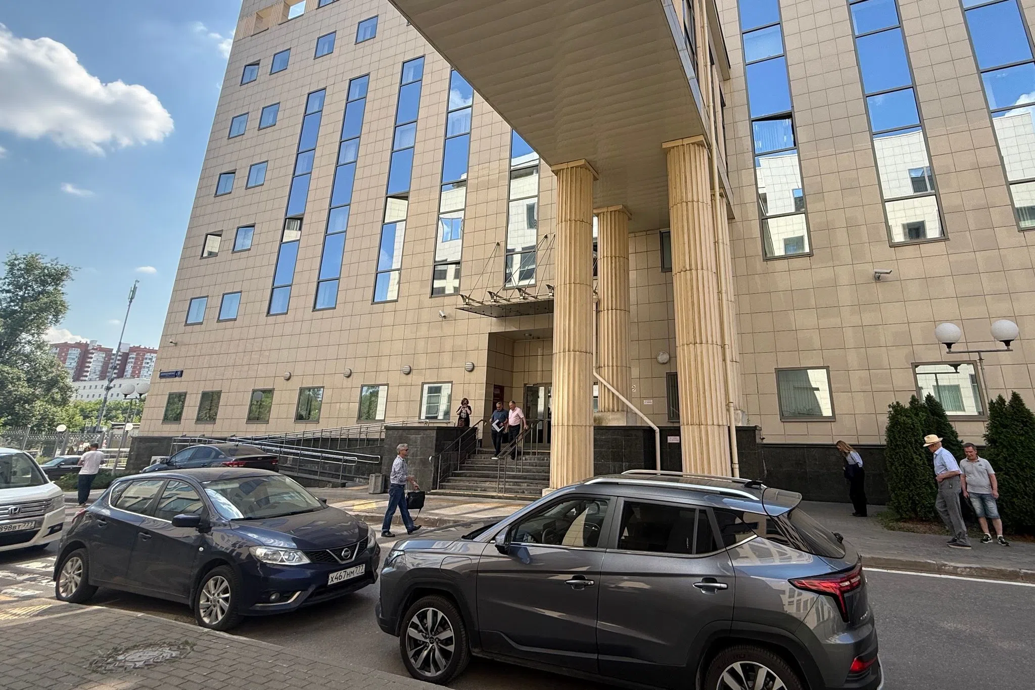 Moskauer Gericht bestätigt Strafe gegen Satiriker Tilly