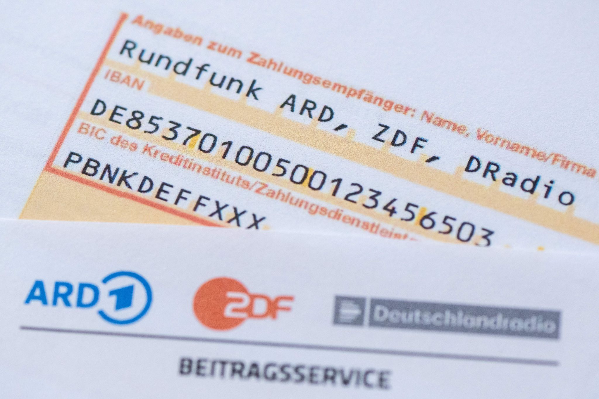 In Ehe: Anzahl der Hauptwohnsitze bestimmt Rundfunkgebühr