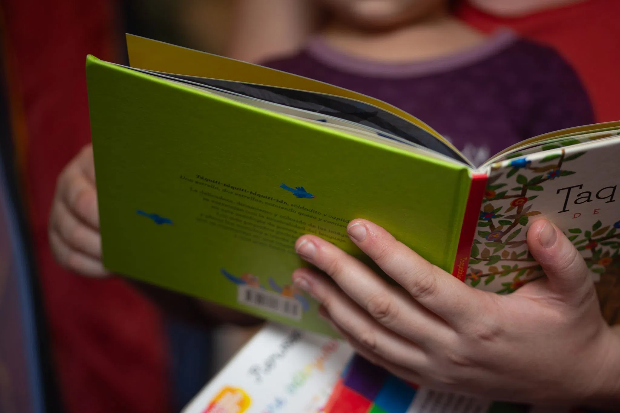 Mehr als 7.000 Kinder lesen: Weltrekord in Mainz