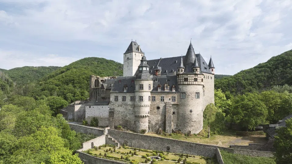 Familientag auf Schloss Bürresheim: „Einfach märchenhaft“ in die Sommerferien starten