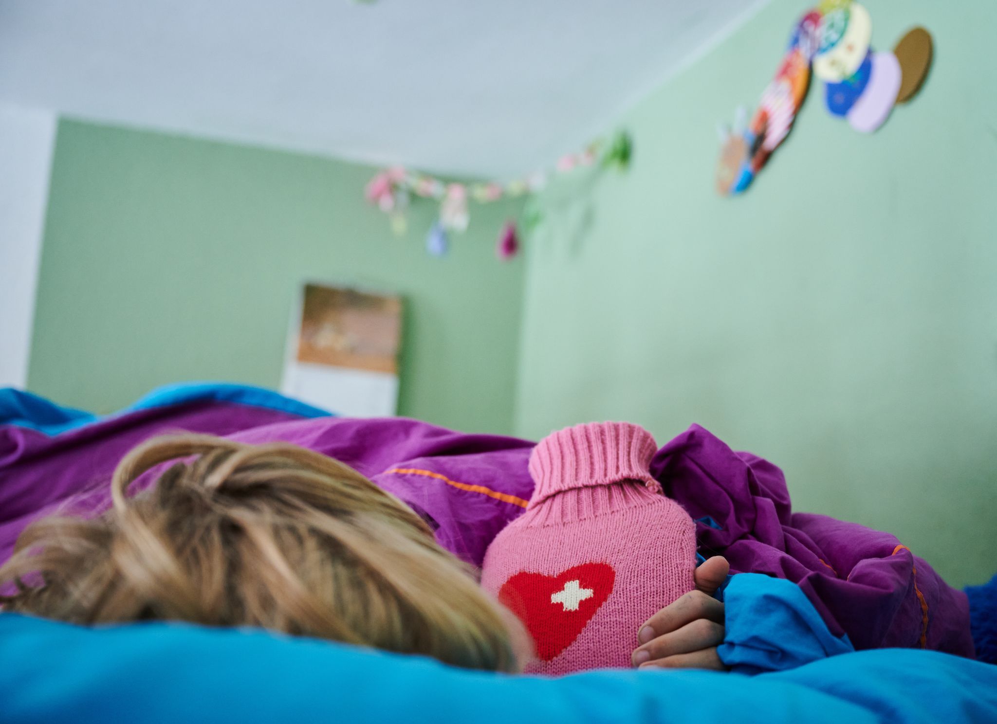 AOK-Institut: Kranke Kinder vorwiegend von Müttern betreut