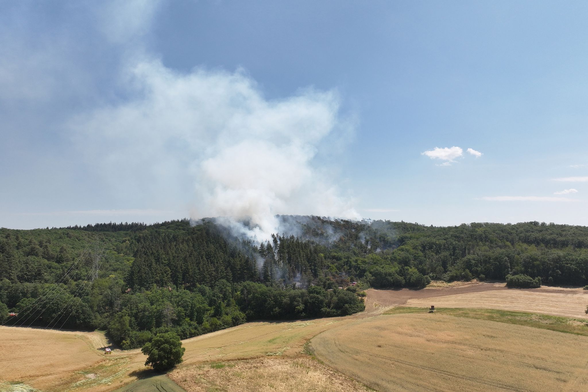 Waldbrand-Einsatz wird noch Tage dauern - Ersatz-Funkmast