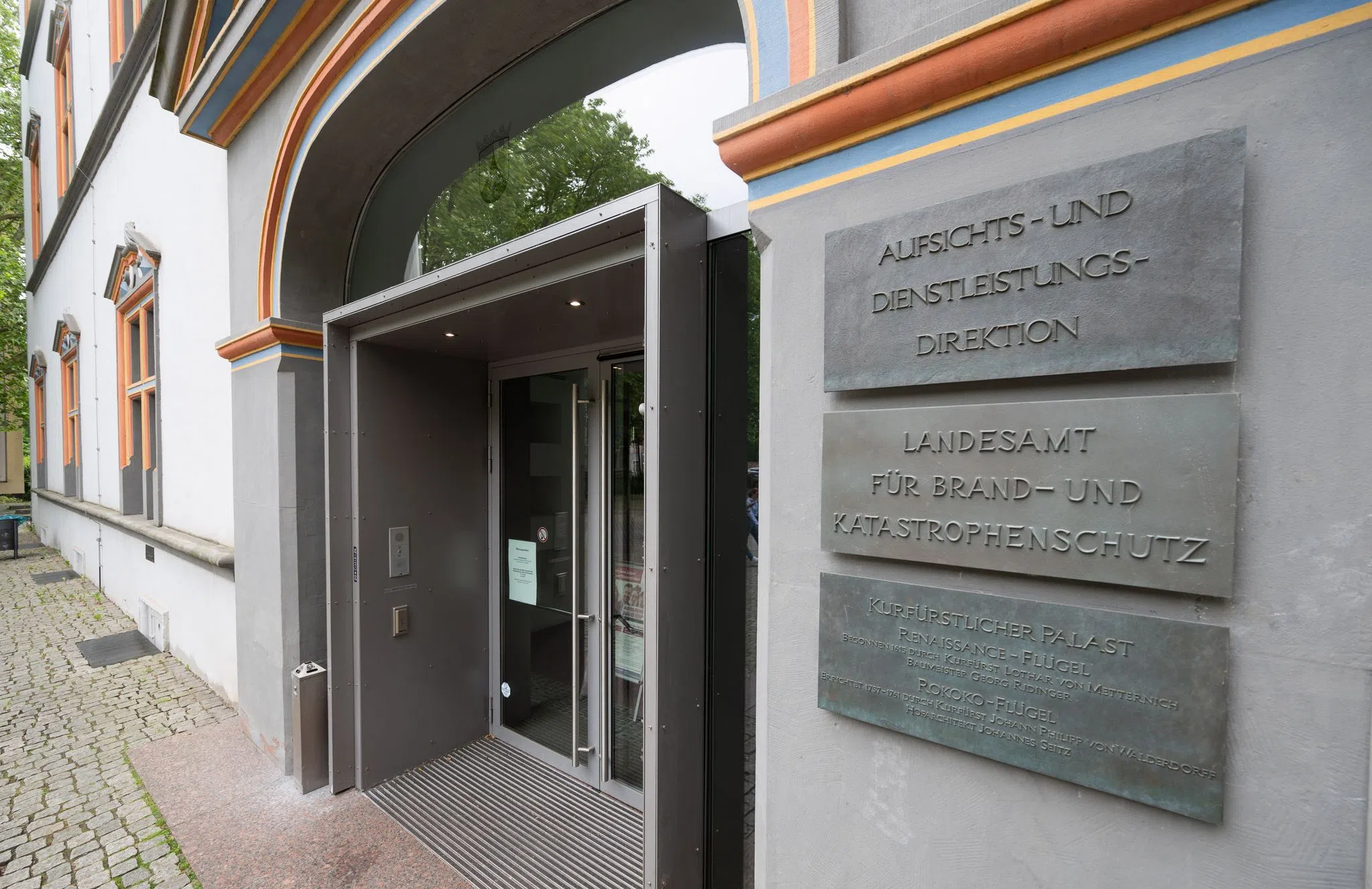 Das muss eine Schul- und Kommunalaufsicht leisten
