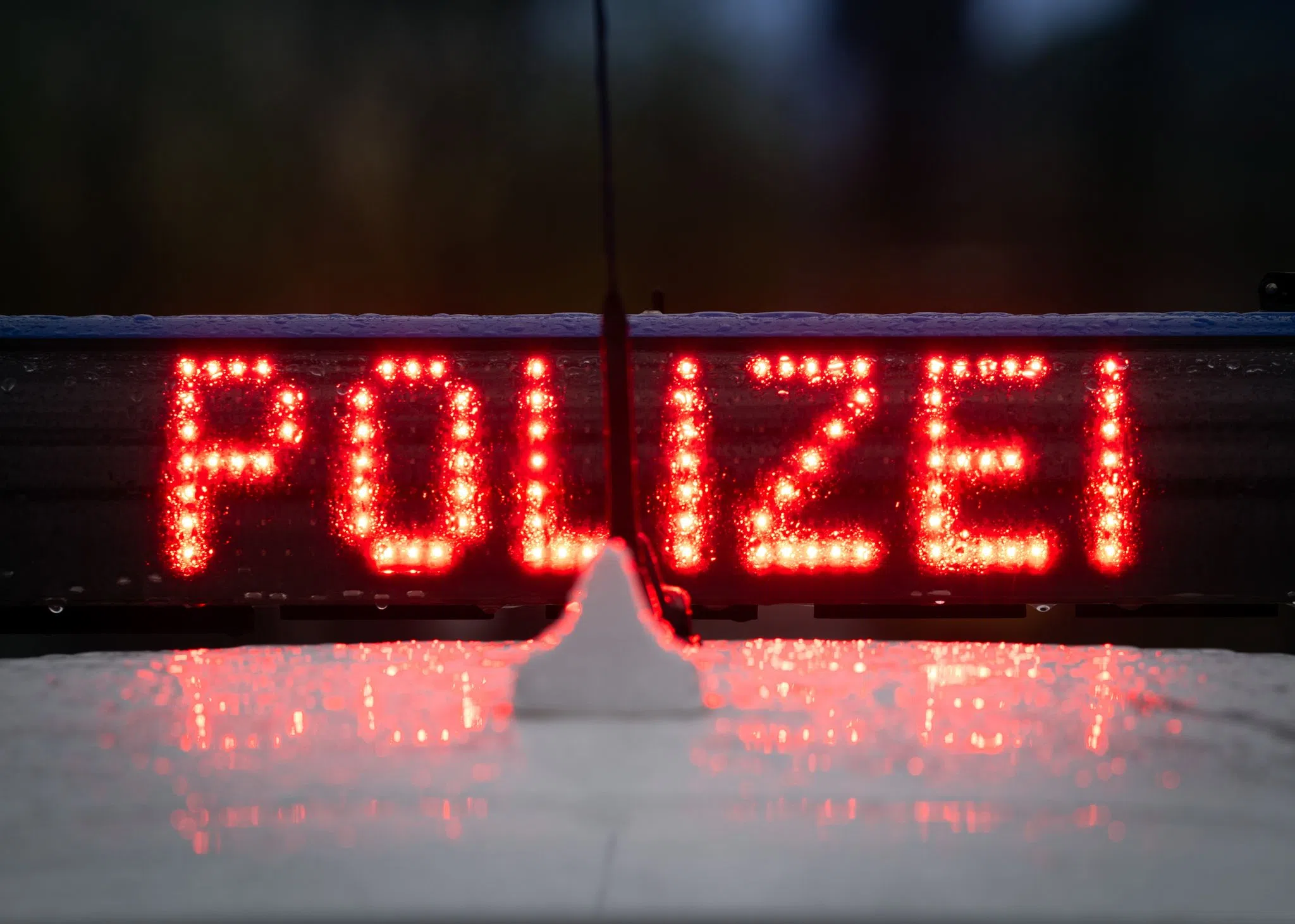 19-Jähriger ohne Führerschein flüchtet vor Polizei