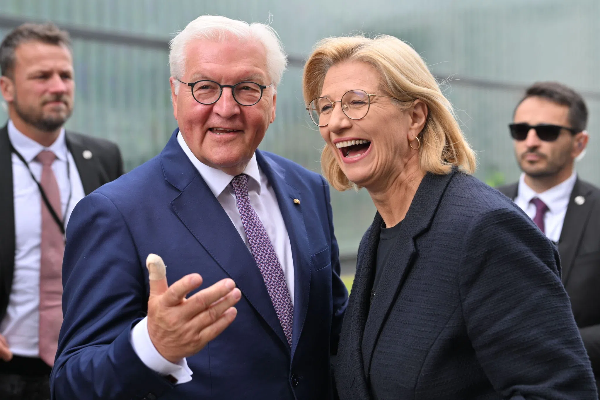 Bundespräsident mit Diplomaten im Saarland