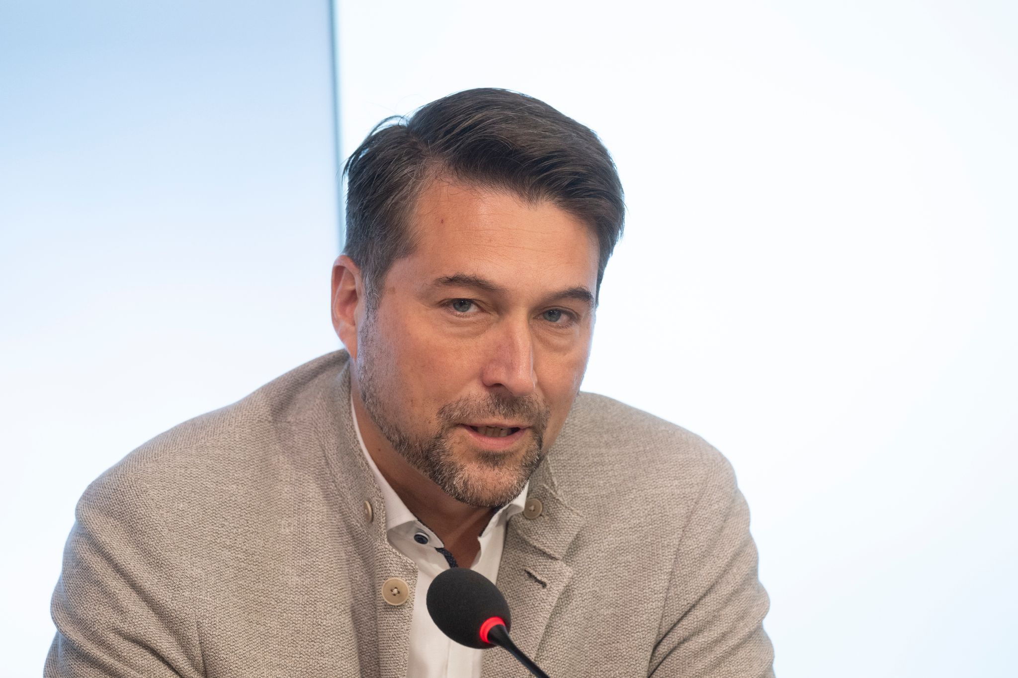 Städtetag-Vize Conradt: Hitzeschutz zur Pflicht machen