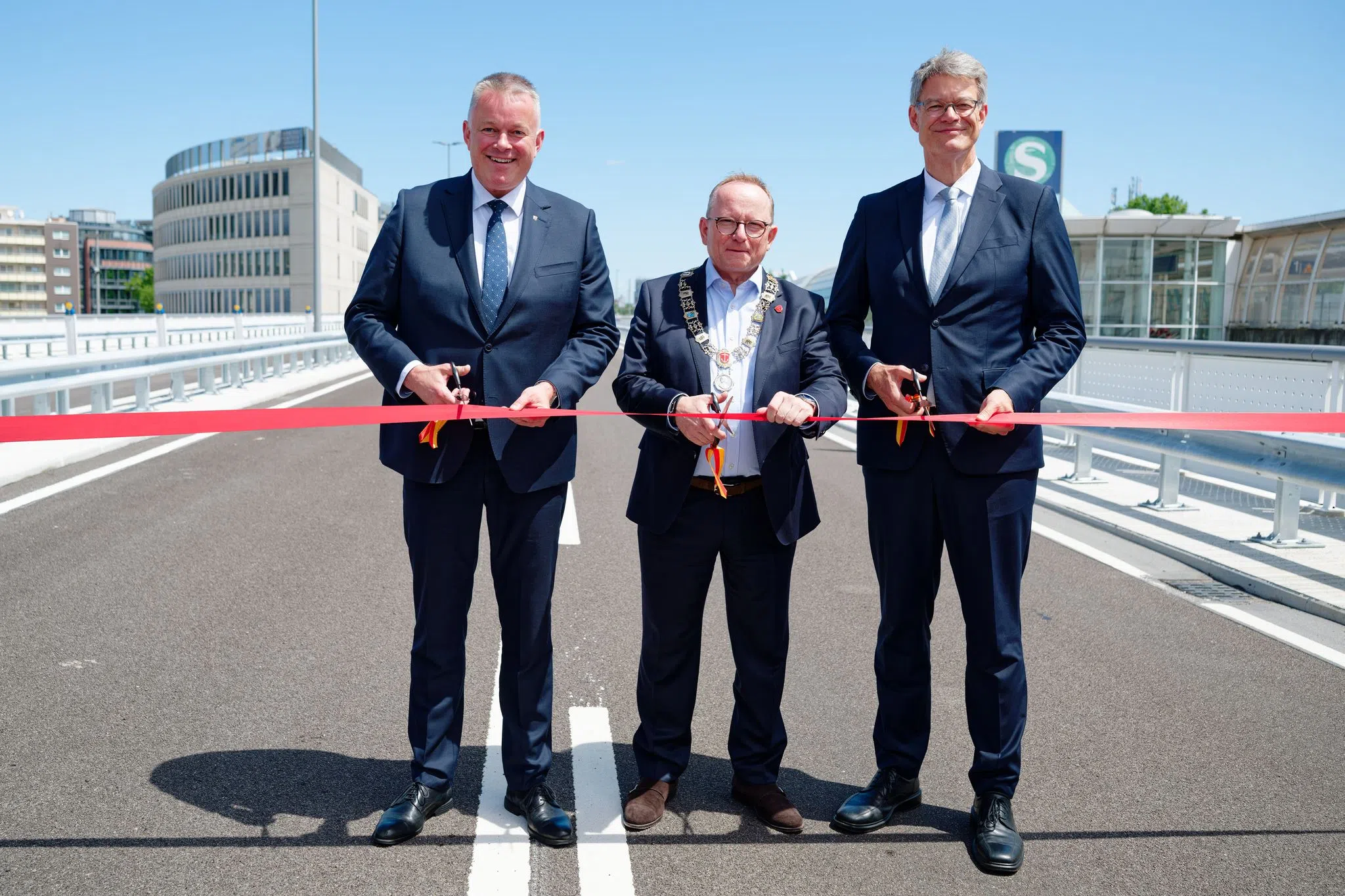 «Modernisierungsjahrzehnt» - Hochstraße Süd wieder befahrbar