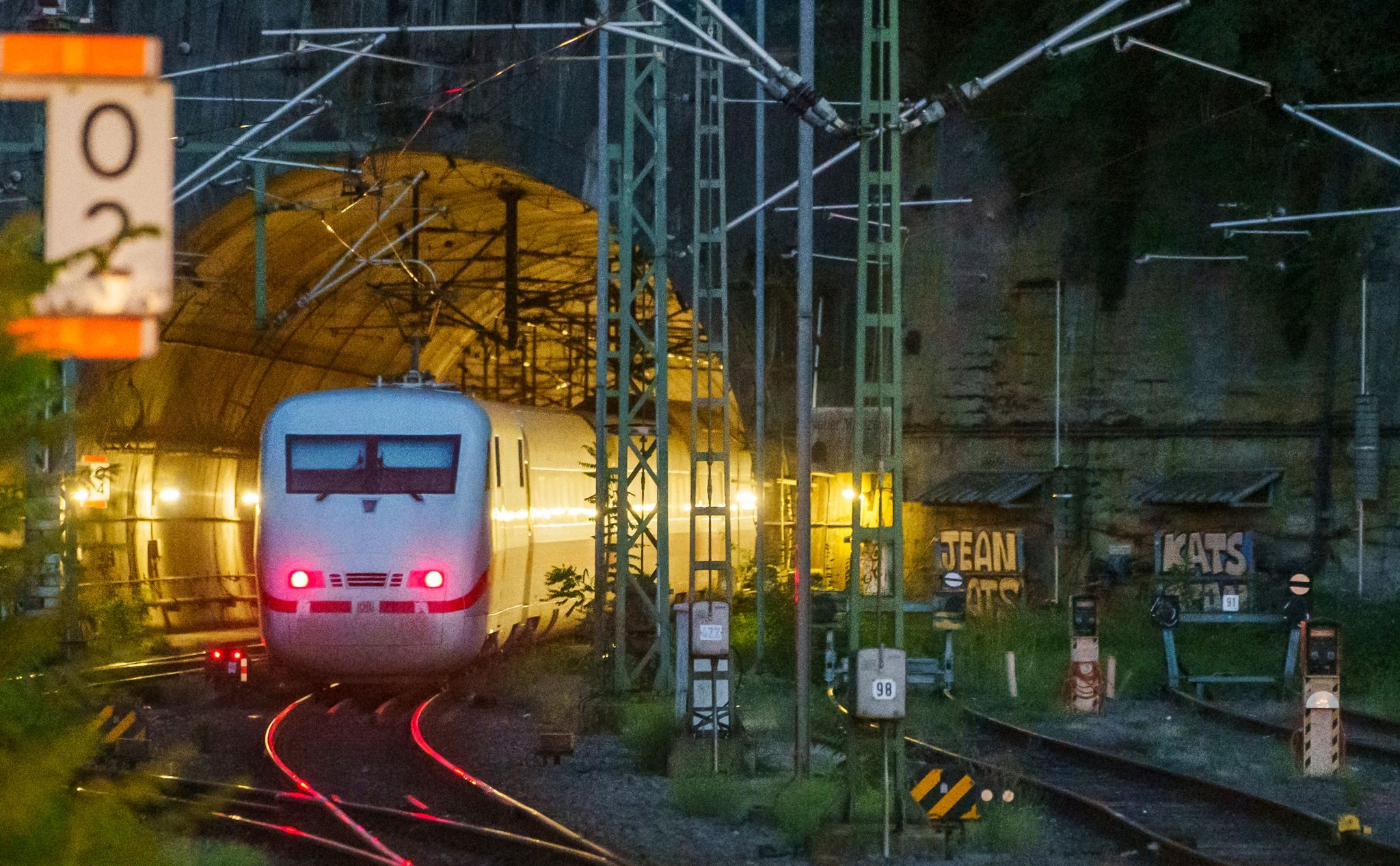 Bahn testet Fernverkehr-Angebot für Pendler auf Rheinstrecke