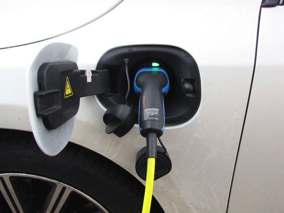 Rheinland-Pfalz übernimmt Spitzenplatz bei Elektroauto-Zulassungen Rheinland-Pfalz übernimmt Spitzenplatz bei Elektroauto-Zulassungen