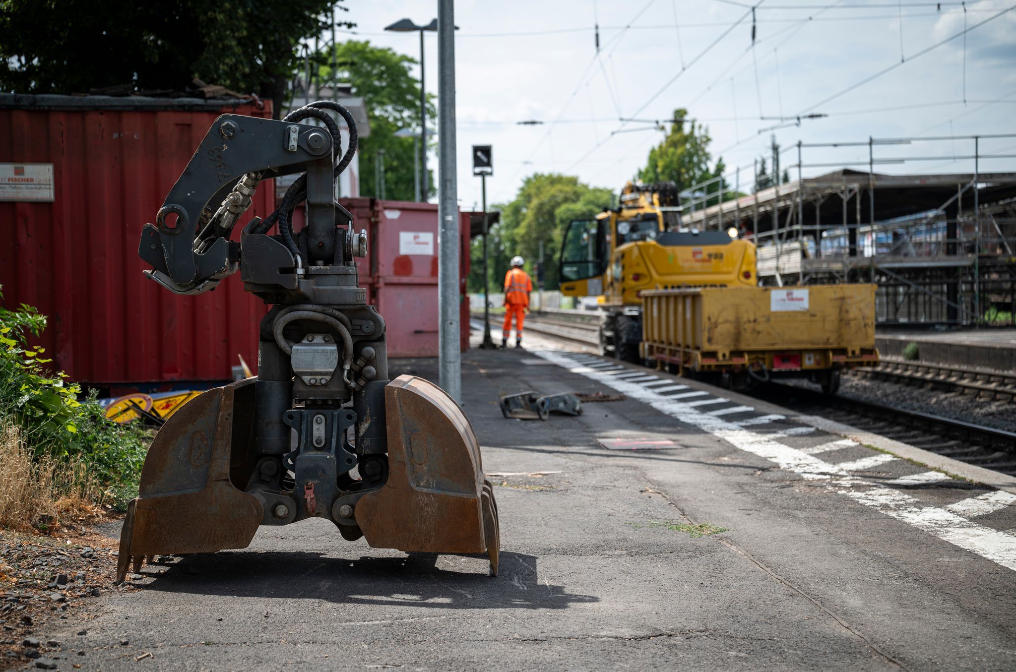 Gesperrte Rheinstrecke: Ersatzverkehr läuft «geordnet» Gesperrte Rheinstrecke: Ersatzverkehr läuft «geordnet»