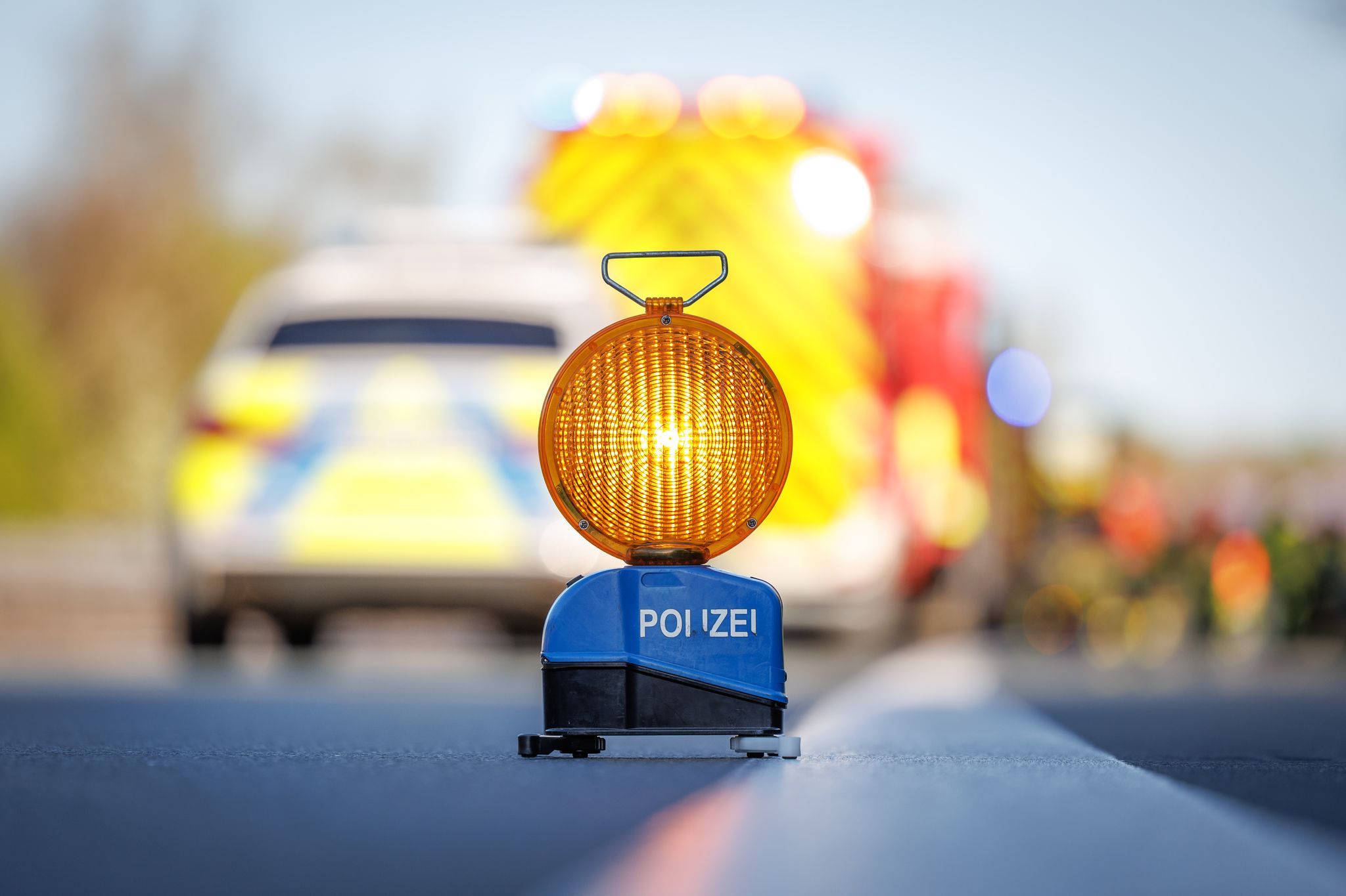 Weisenauer Brücke: Nach Lkw-Unfall bleibt Radweg gesperrt Weisenauer Brücke: Nach Lkw-Unfall bleibt Radweg gesperrt