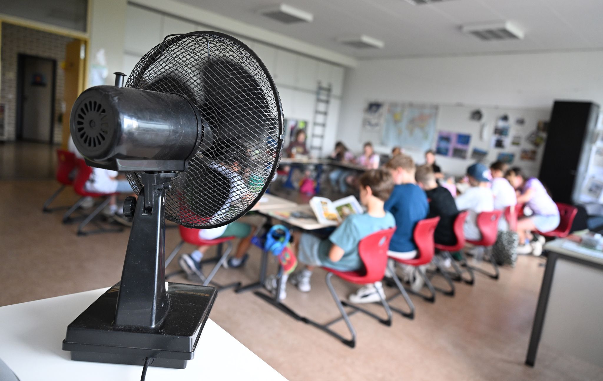 Hitze im Klassenzimmer - was getan und was gefordert wird