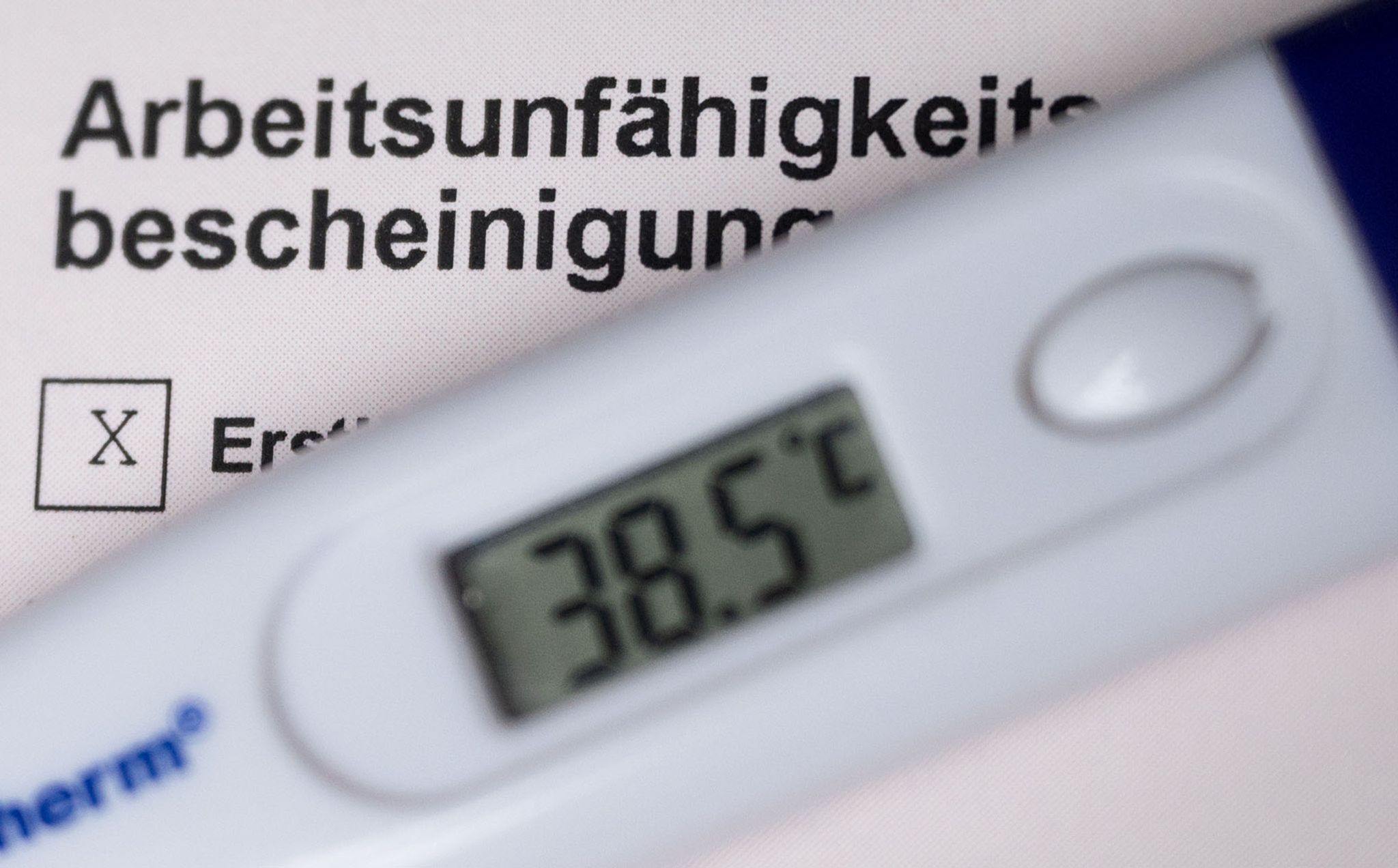 «Völlig falsches Signal» - weiter Debatte um Krankschreibung «Völlig falsches Signal» - weiter Debatte um Krankschreibung