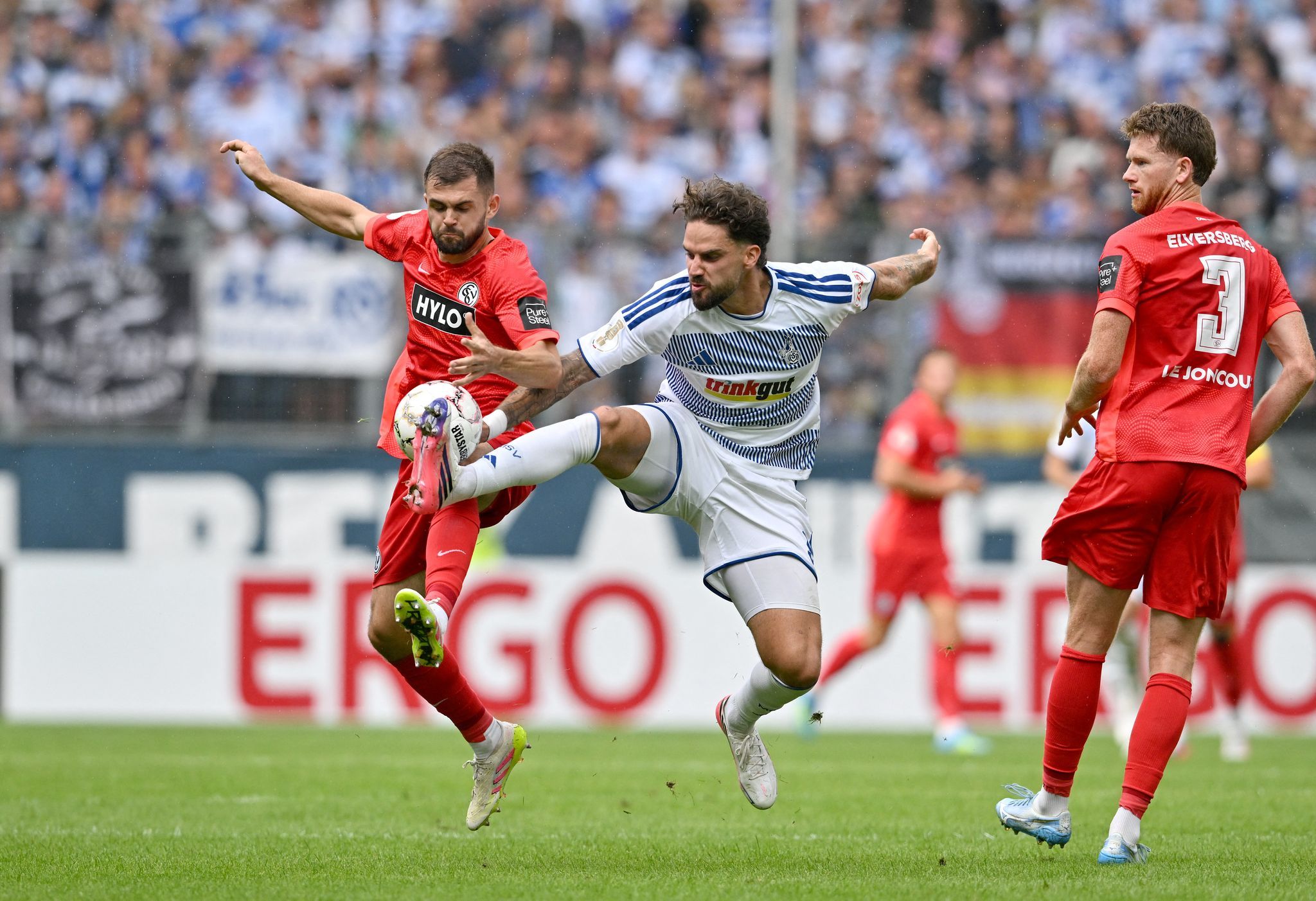 Elversberg bezwingt Duisburg dank später Tore von Onyeka Elversberg bezwingt Duisburg dank später Tore von Onyeka