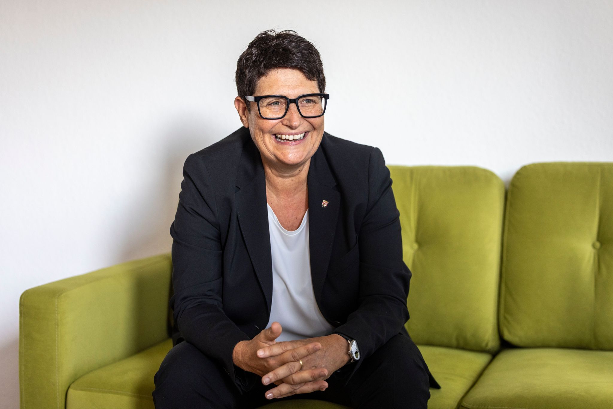 Christine Schneider arbeitet mit anderen Schneiders zusammen