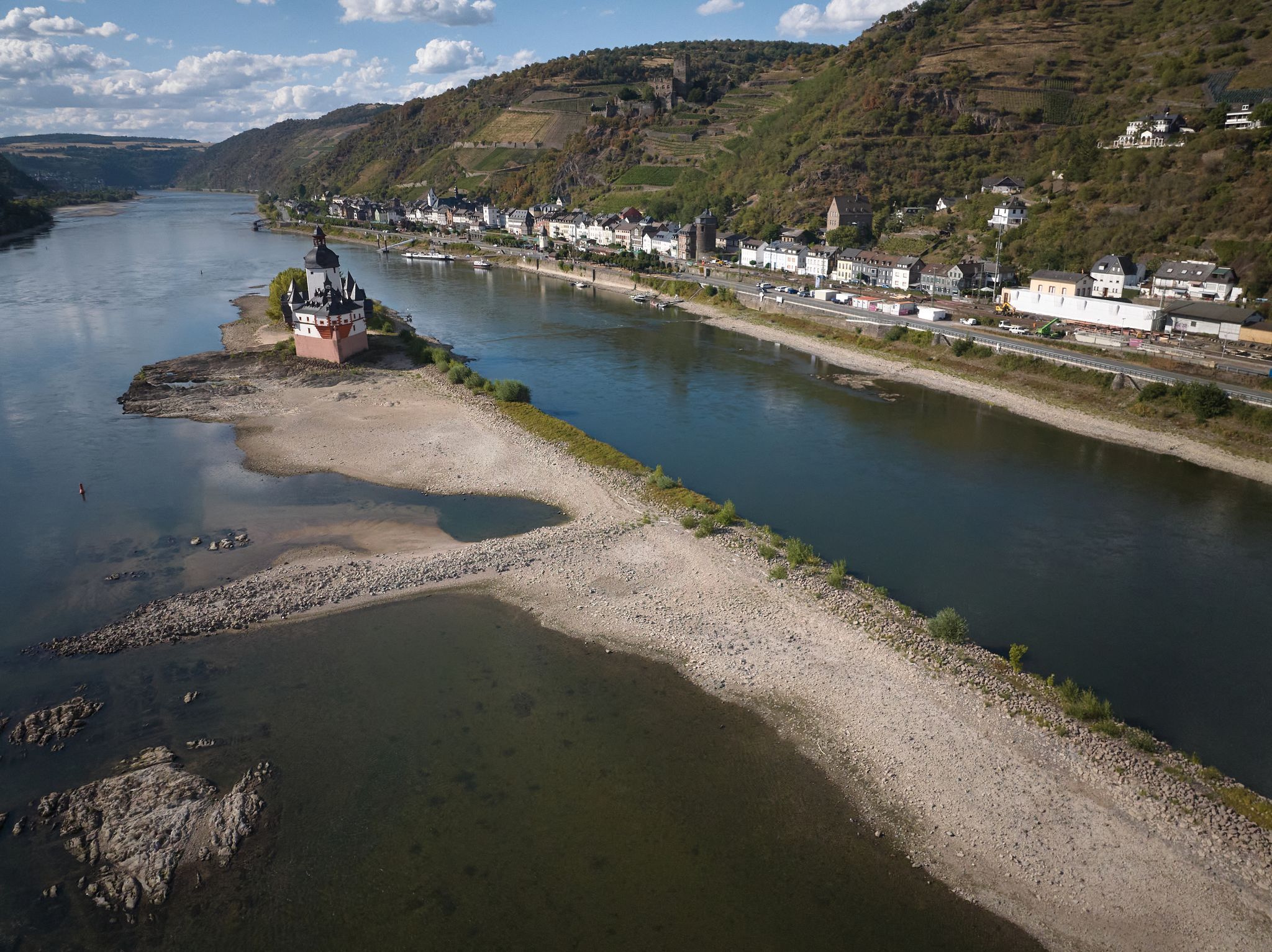 Rhein verliert Wasser – Pegel Kaub meldet nur 19 Zentimeter