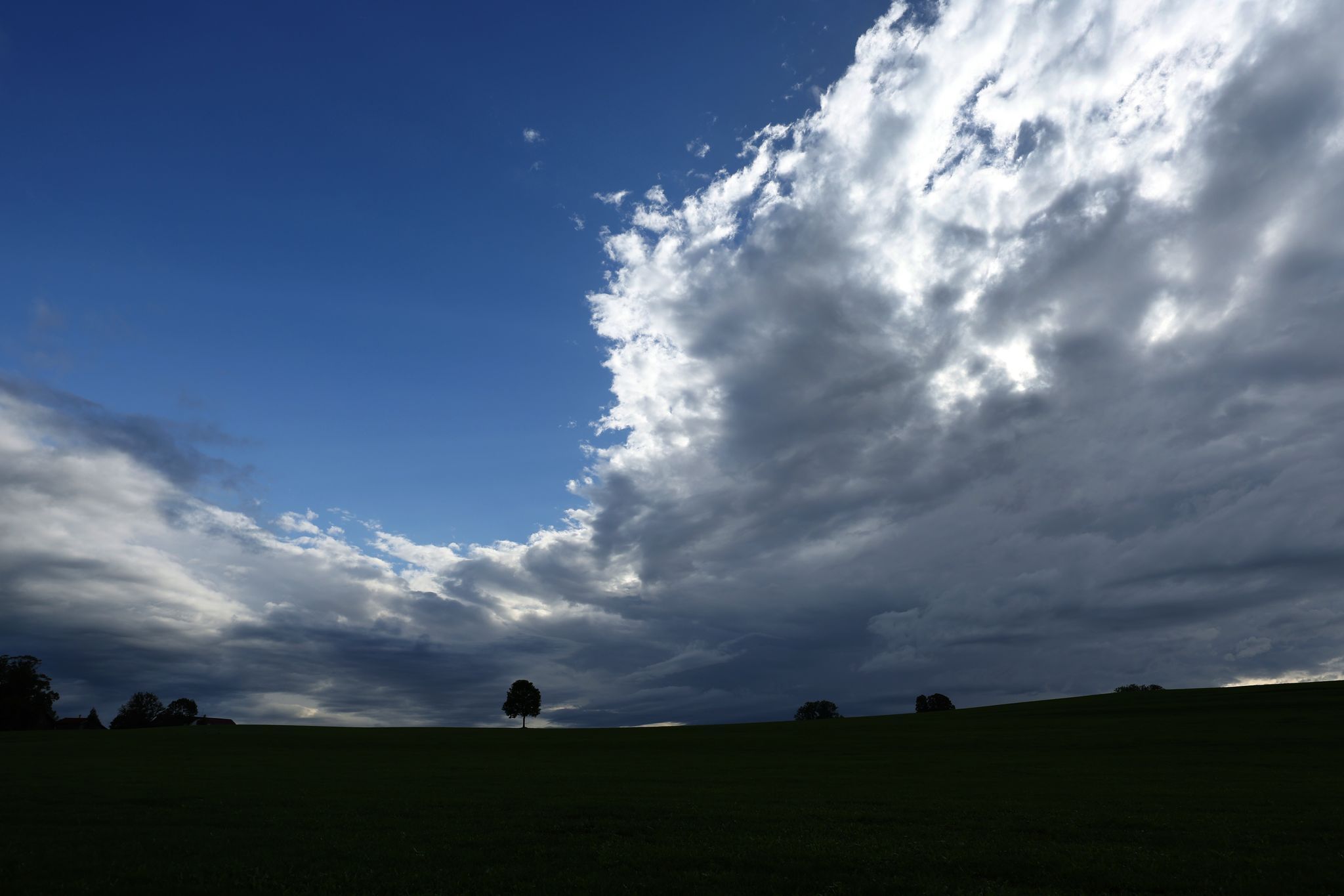 Wechselhaftes Wetter mit starken Böen in RLP und im Saarland