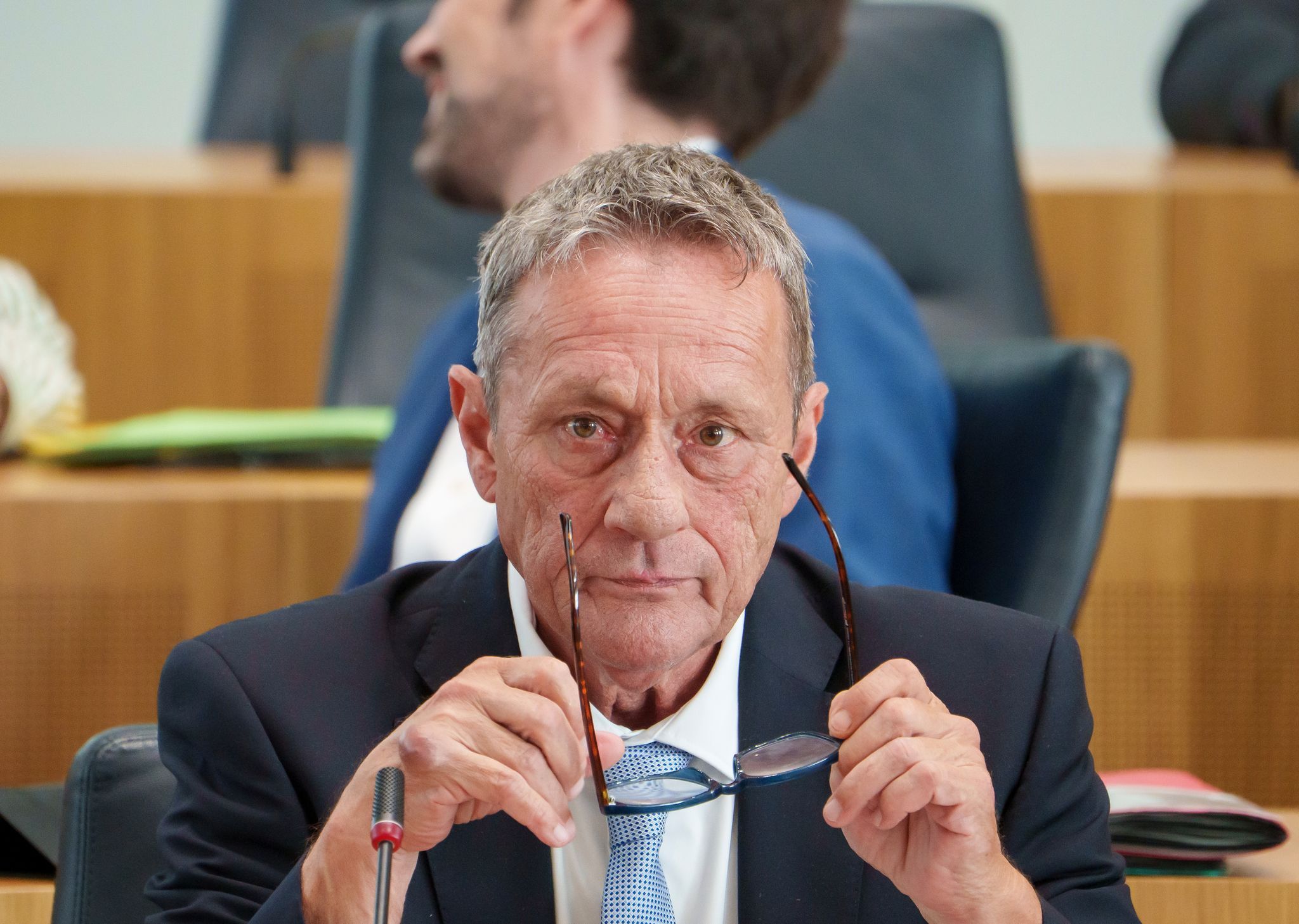Innenminister feiert Geburtstag im Landtag