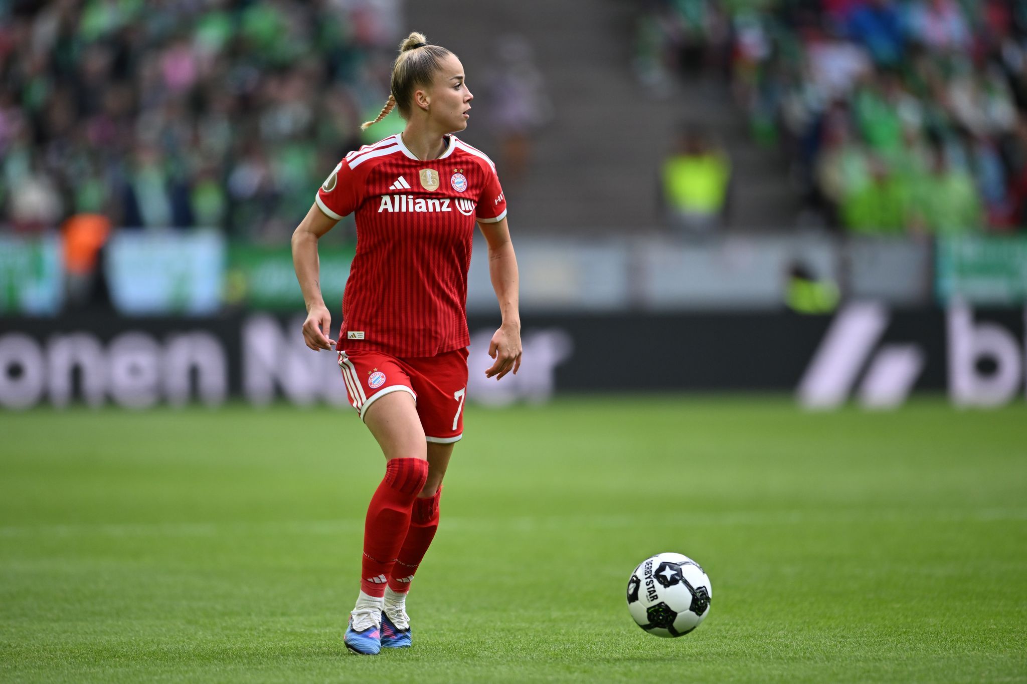 Gwinn und Oberdorf zurück: Bayern-Fußballerinnen siegen