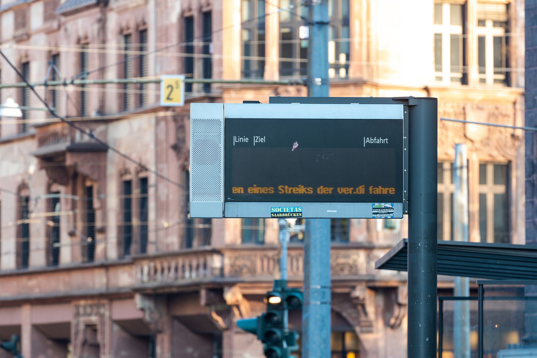Saarbahn-Warnstreik endet vorzeitig – Ersatzbusse bleiben