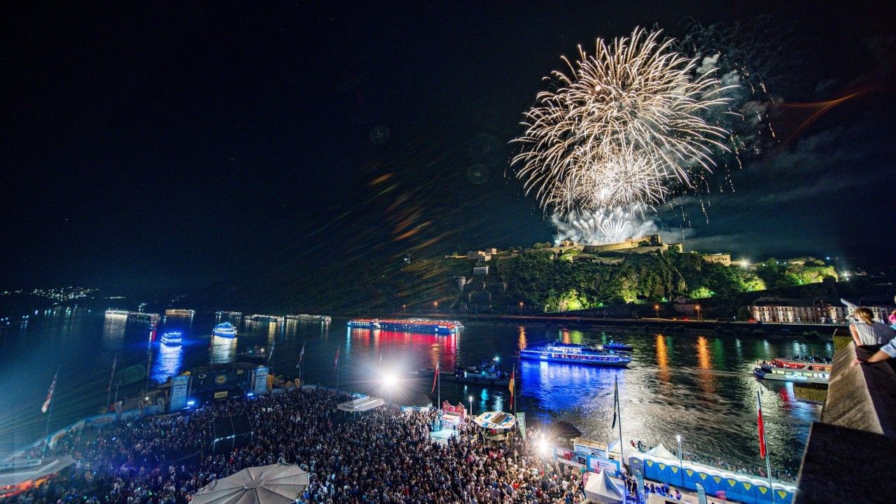 Höhenfeuerwerk zu Rhein in Flammen in Koblenz findet statt