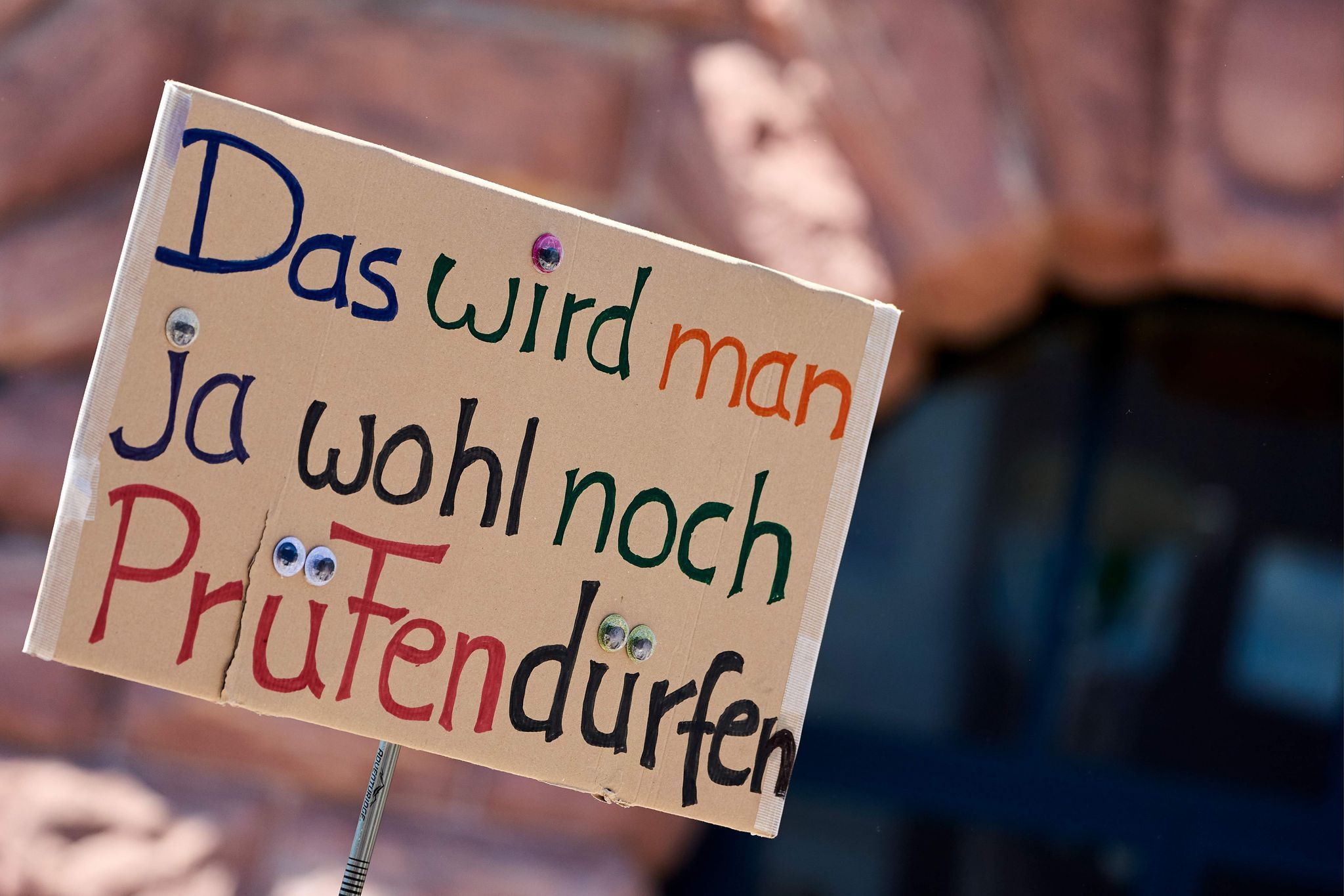 1.500 Menschen demonstrieren gegen Rechts in Saarbrücken