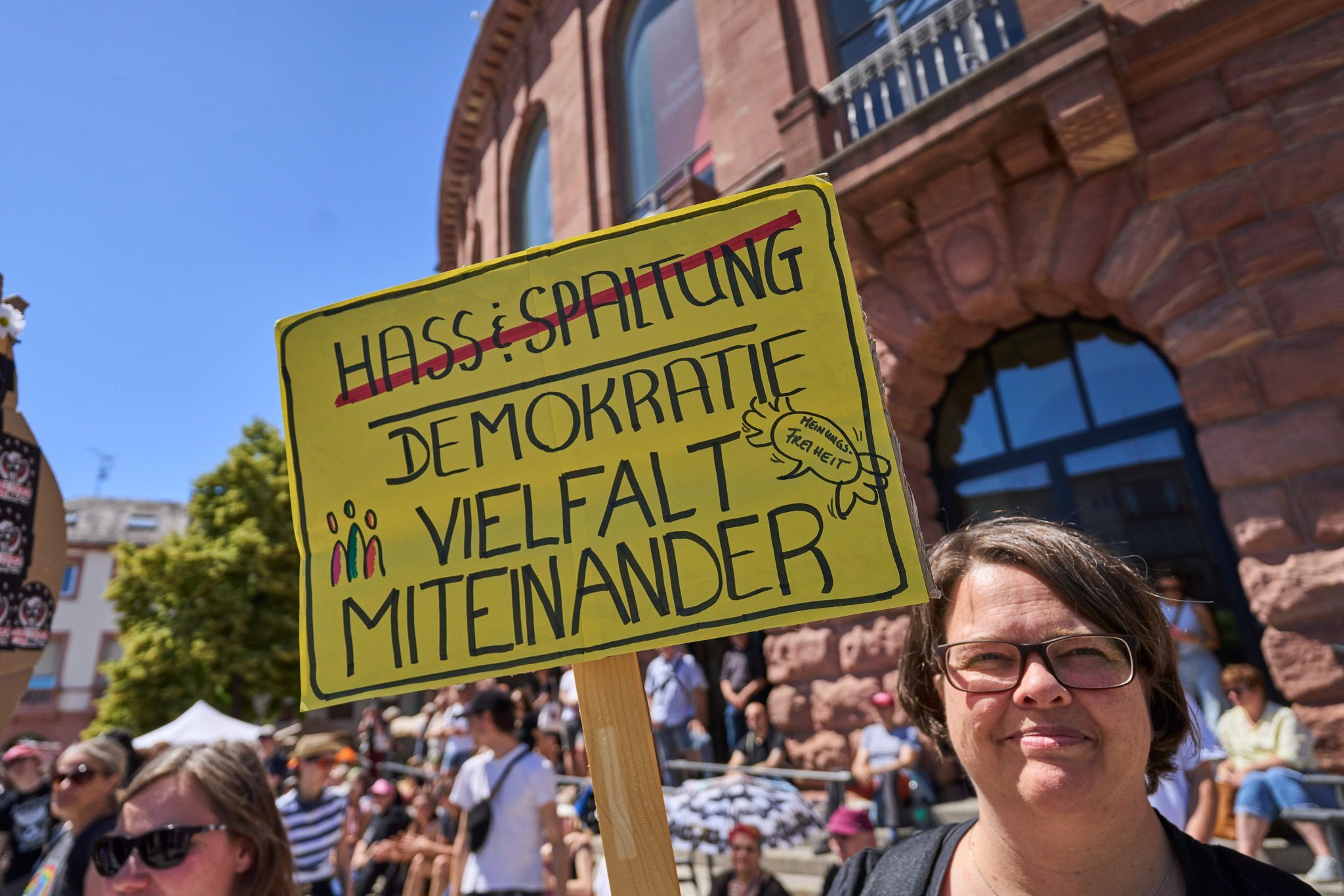 Mainz: Etwa 2.000 Menschen bei Demos gegen Rechtsextremismus