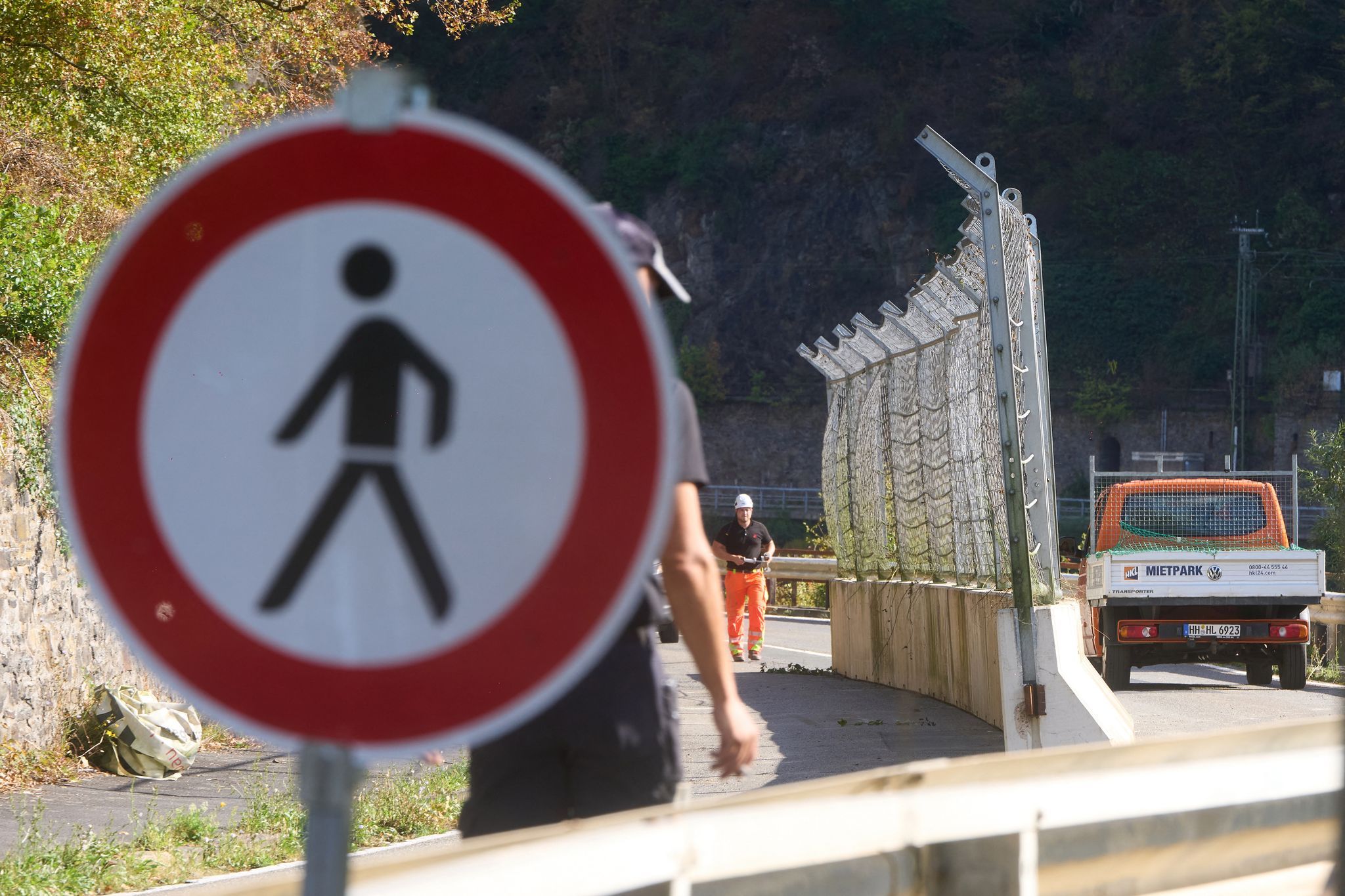 Felssturz am Loreleyfelsen - B 42 bleibt einspurig befahrbar