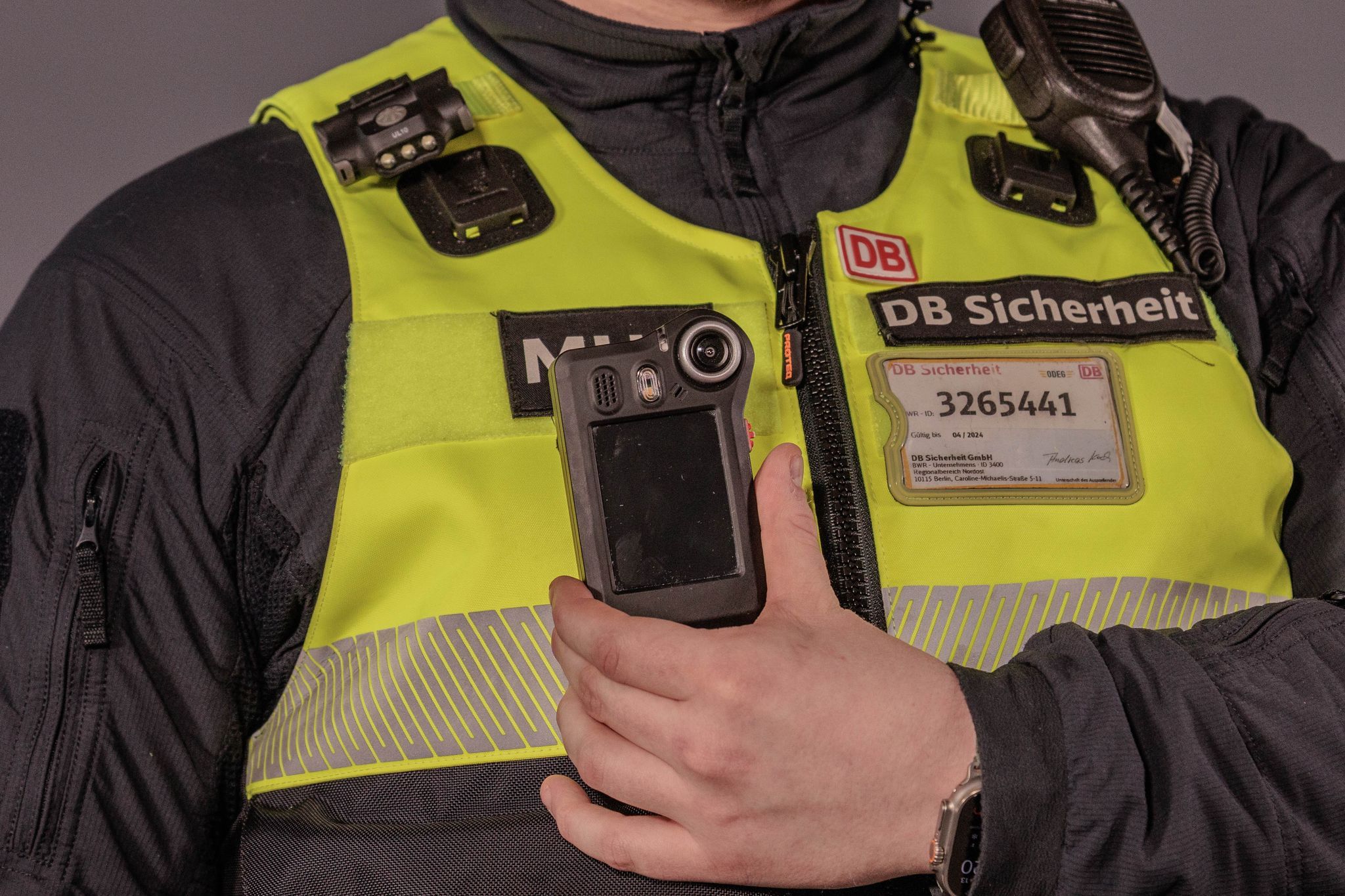 Gedenken auf Gleis 1