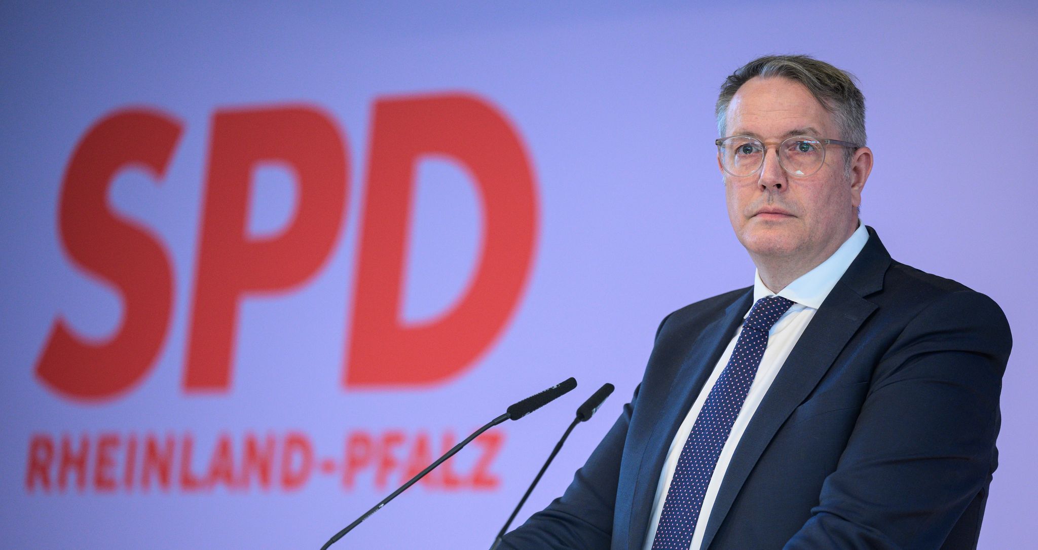 Schweitzer: Bundesregierung muss Kurs überprüfen Schweitzer: Bundesregierung muss Kurs überprüfen