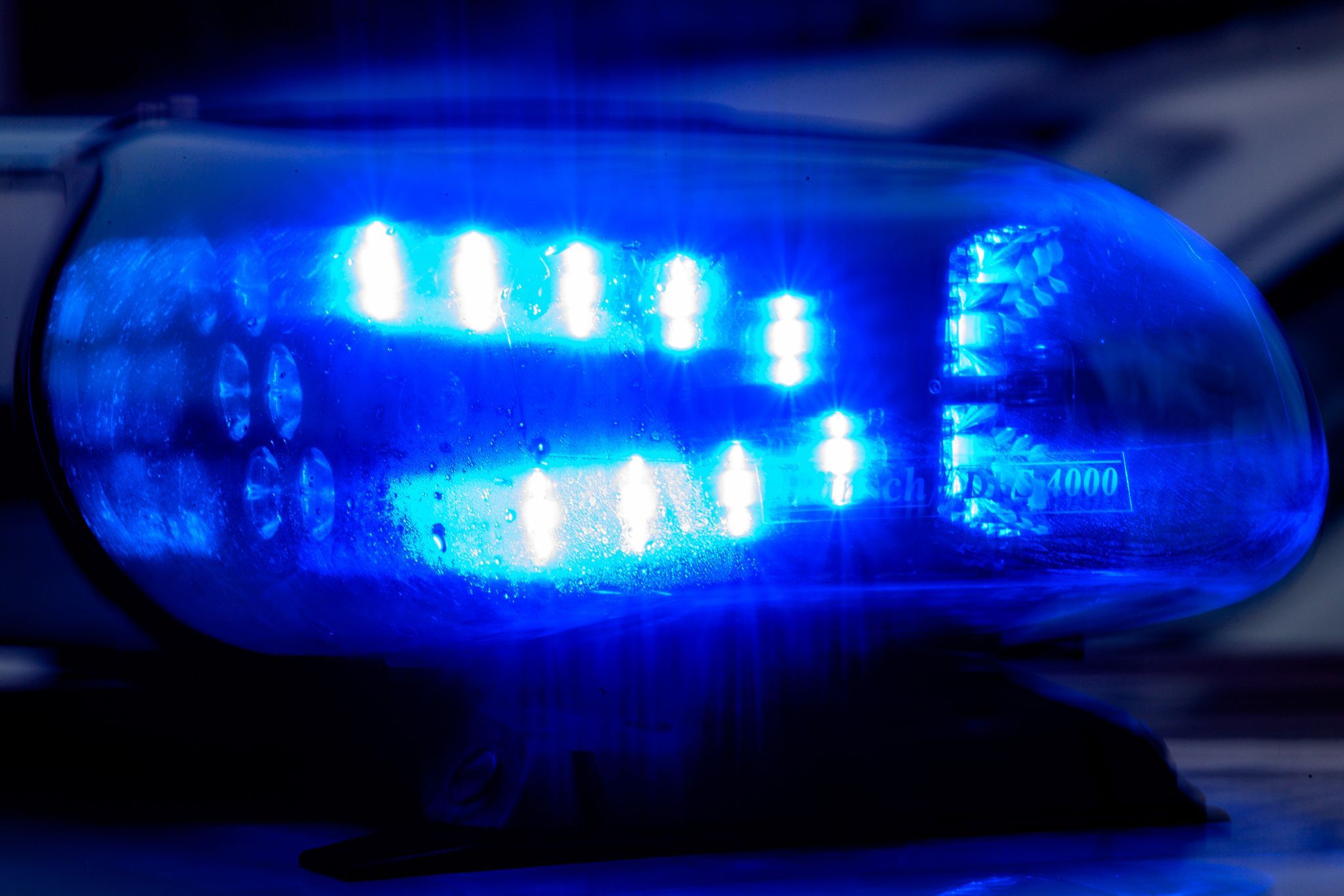 Kind in Schacht gerutscht - Rettungsmaßnahmen laufen an