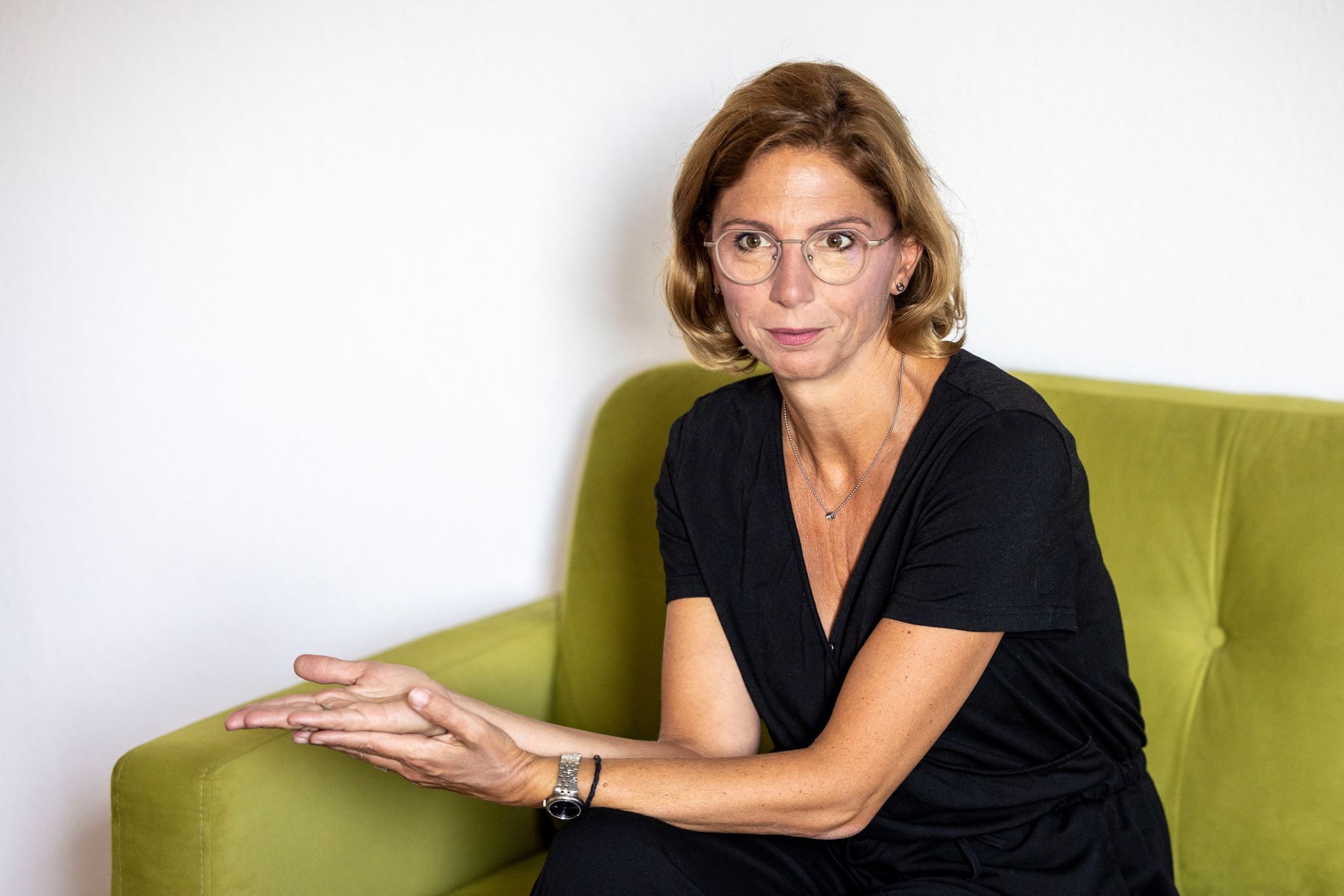 Antifeminismus nimmt zu – Ministerin ermutigt Frauen Antifeminismus nimmt zu – Ministerin ermutigt Frauen