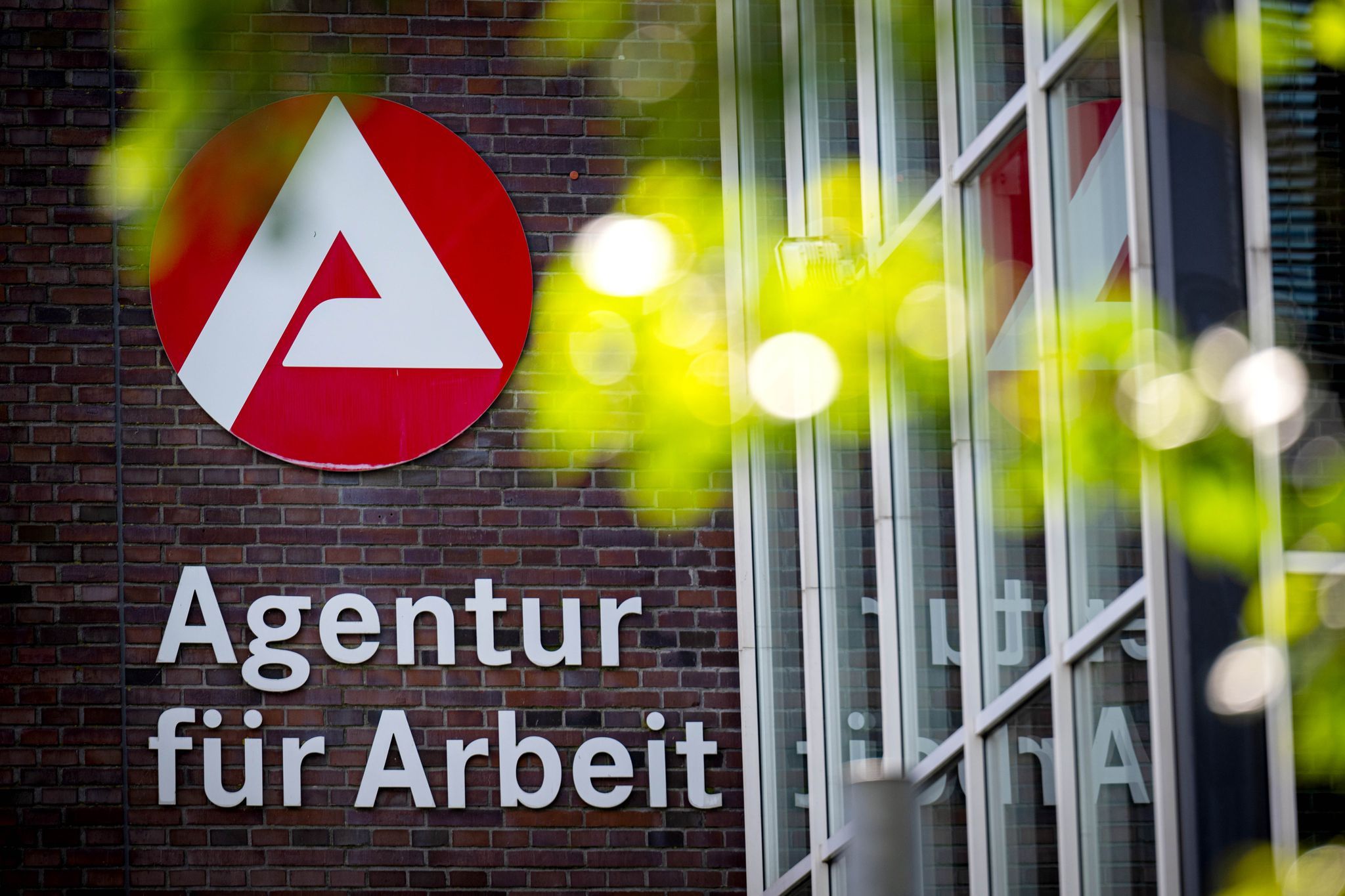Arbeitslosigkeit im Saarland sinkt - Noch keine Trendwende