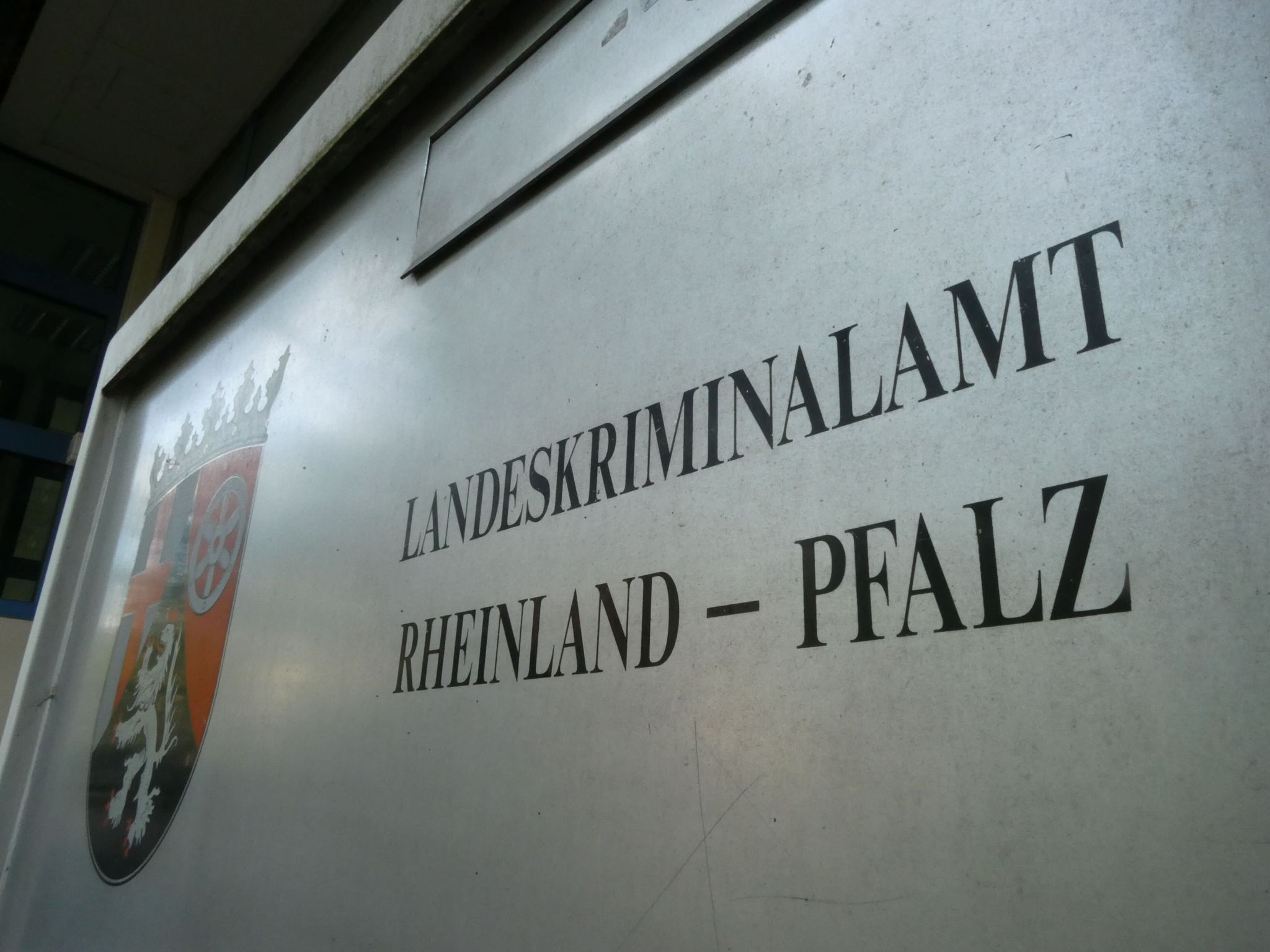 Nach Attacke auf AfD-Stand: LKA analysiert Flüssigkeit Nach Attacke auf AfD-Stand: LKA analysiert Flüssigkeit