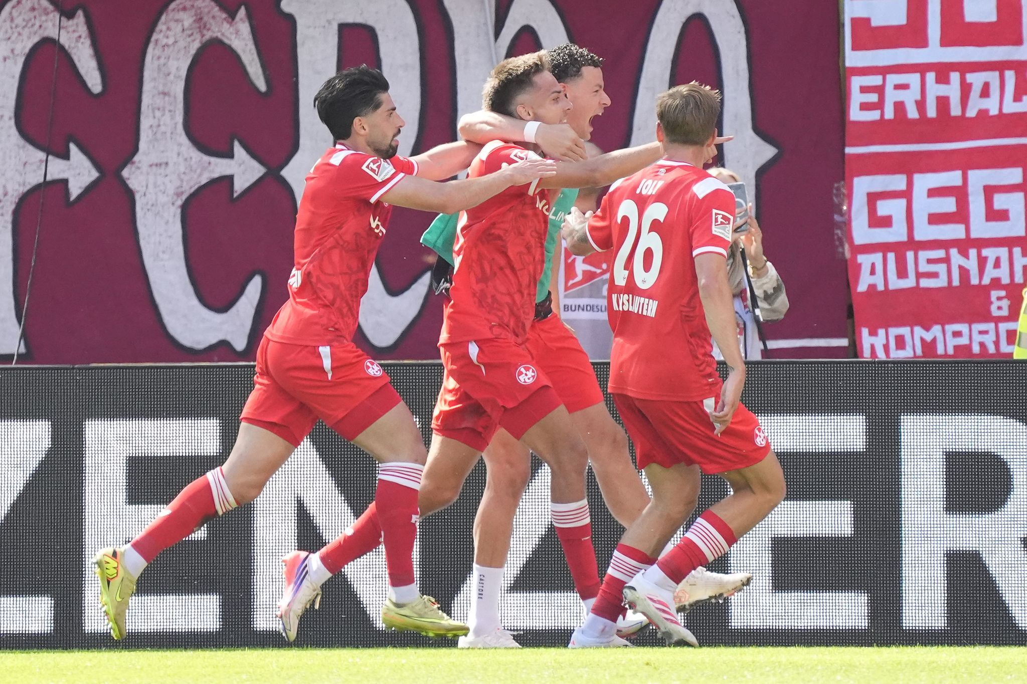 FCK gewinnt 3:0 gegen Darmstadt und setzt Serie fort