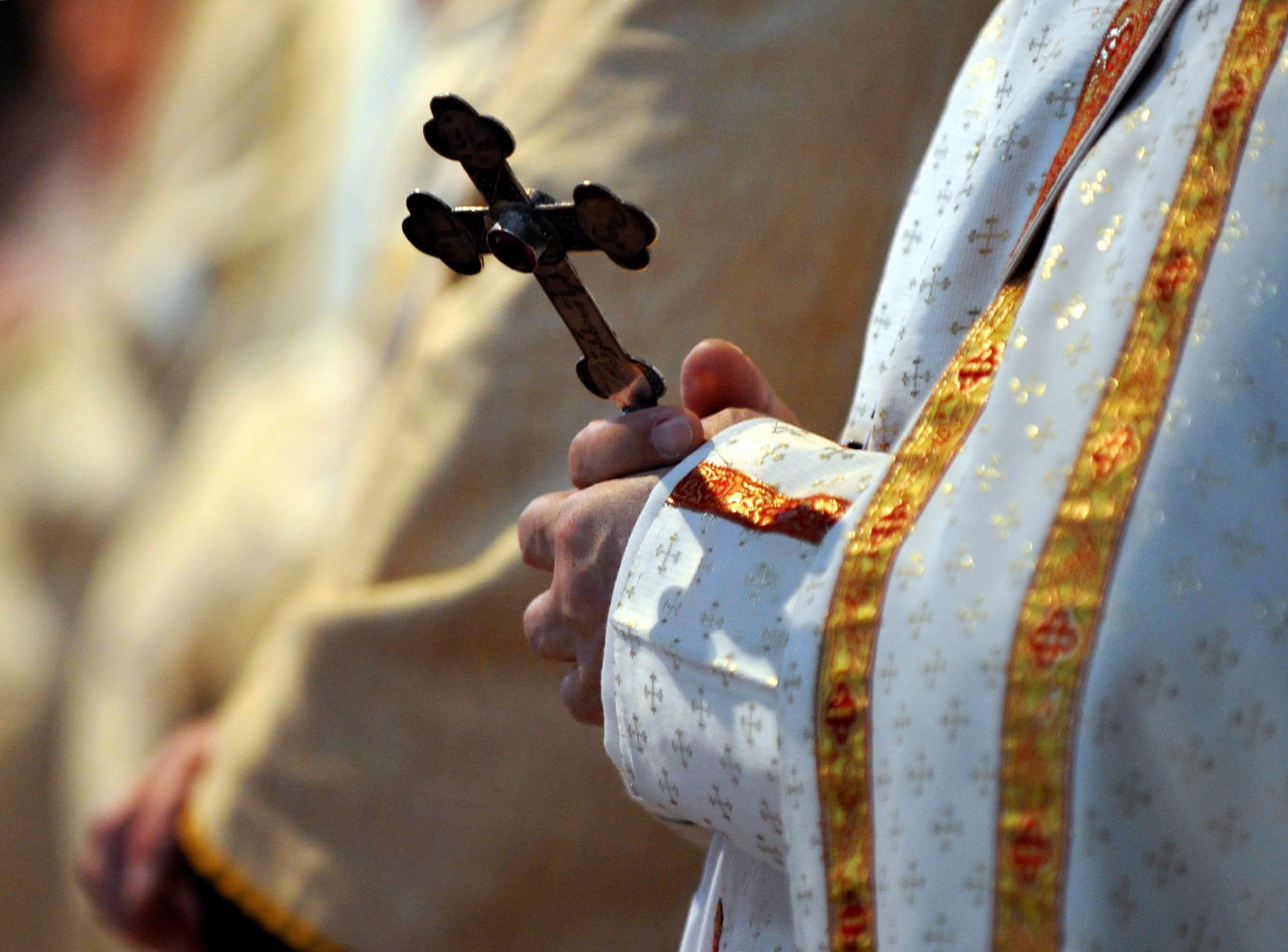 Kirche oder Kuscheln? - Wenn der Pfarrer sich verliebt