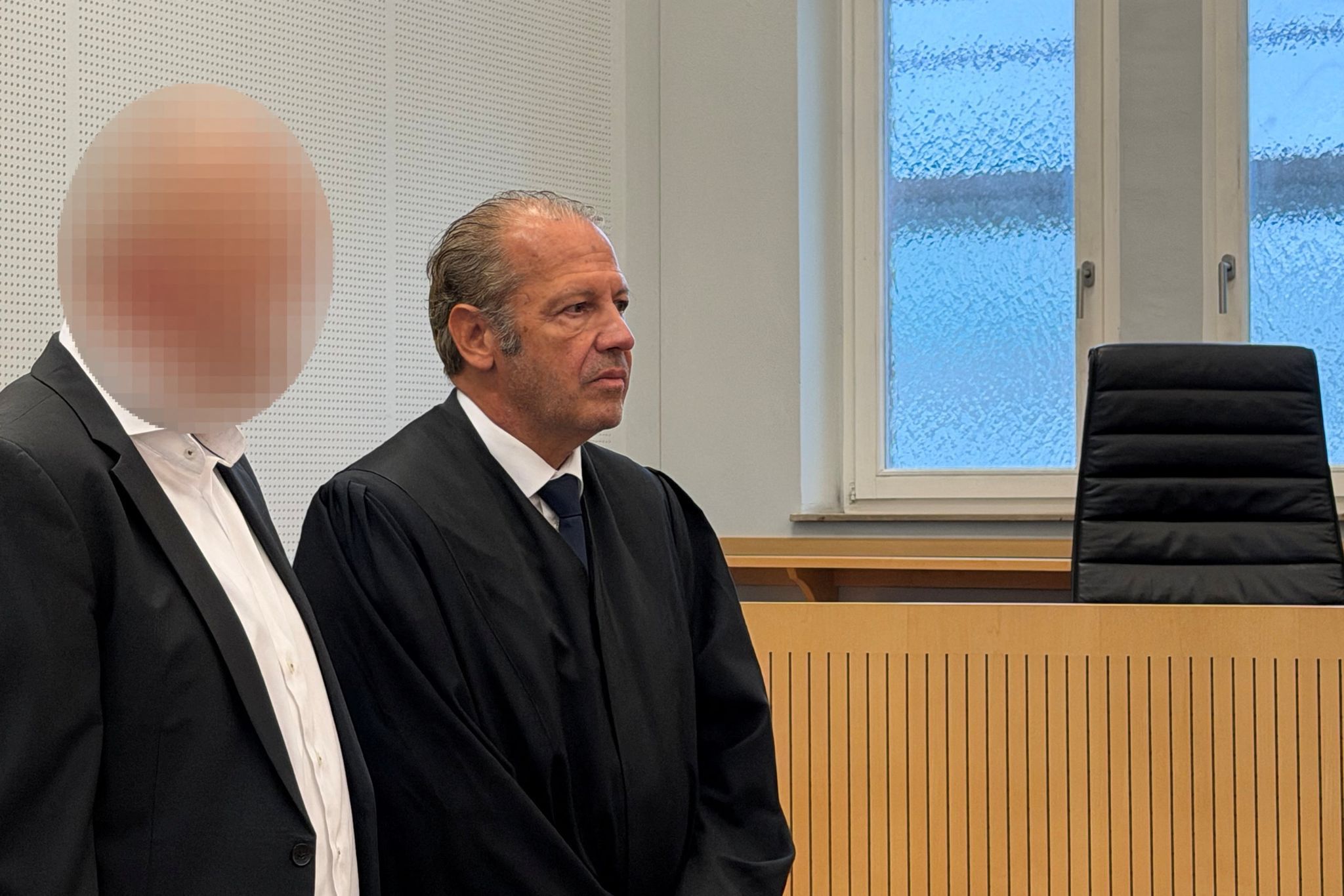 Notar soll Millionenerbe von 88-Jähriger erschlichen haben