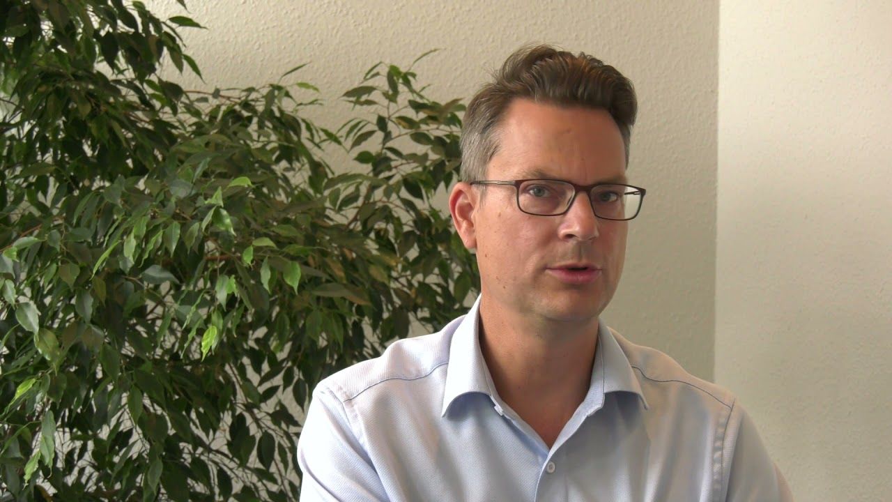 Der Rechtstipp - Kopfhörer im Auto